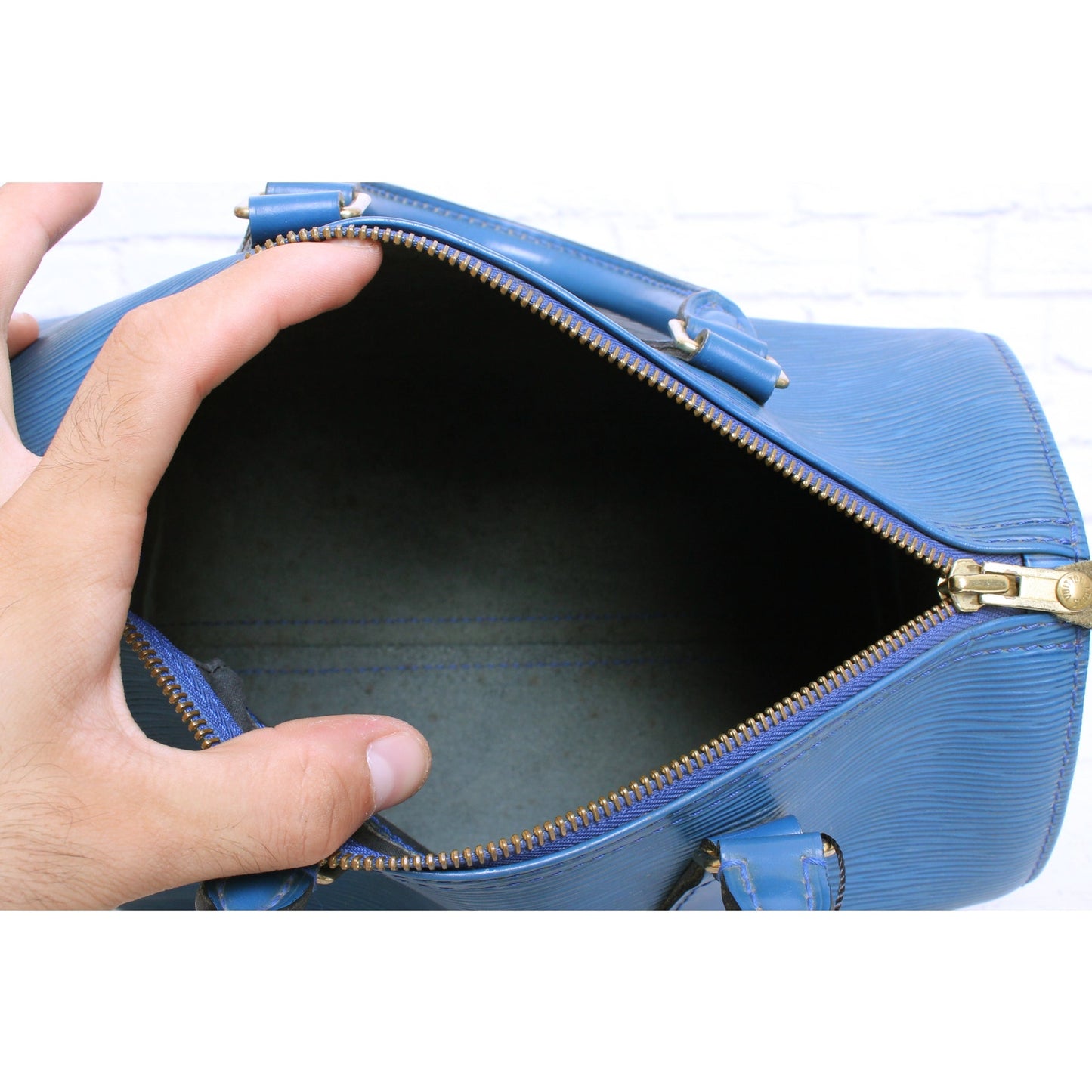 Louis Vuitton Speedy 25 Blue Epi Leather Satchel Purse Handbag Tote Purse A4917