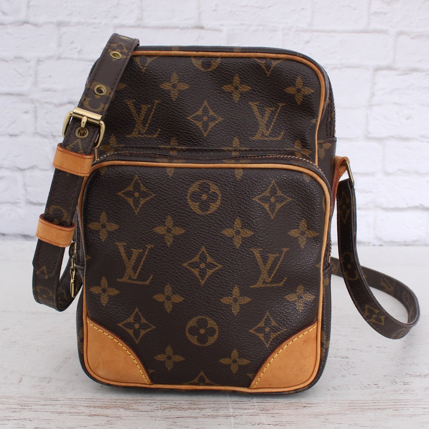 Louis Vuitton Amazon Crossbody Monogram