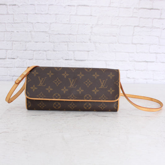 Louis Vuitton Pochette Twin GM Monogram Crossbody Purse Handbag Clutch