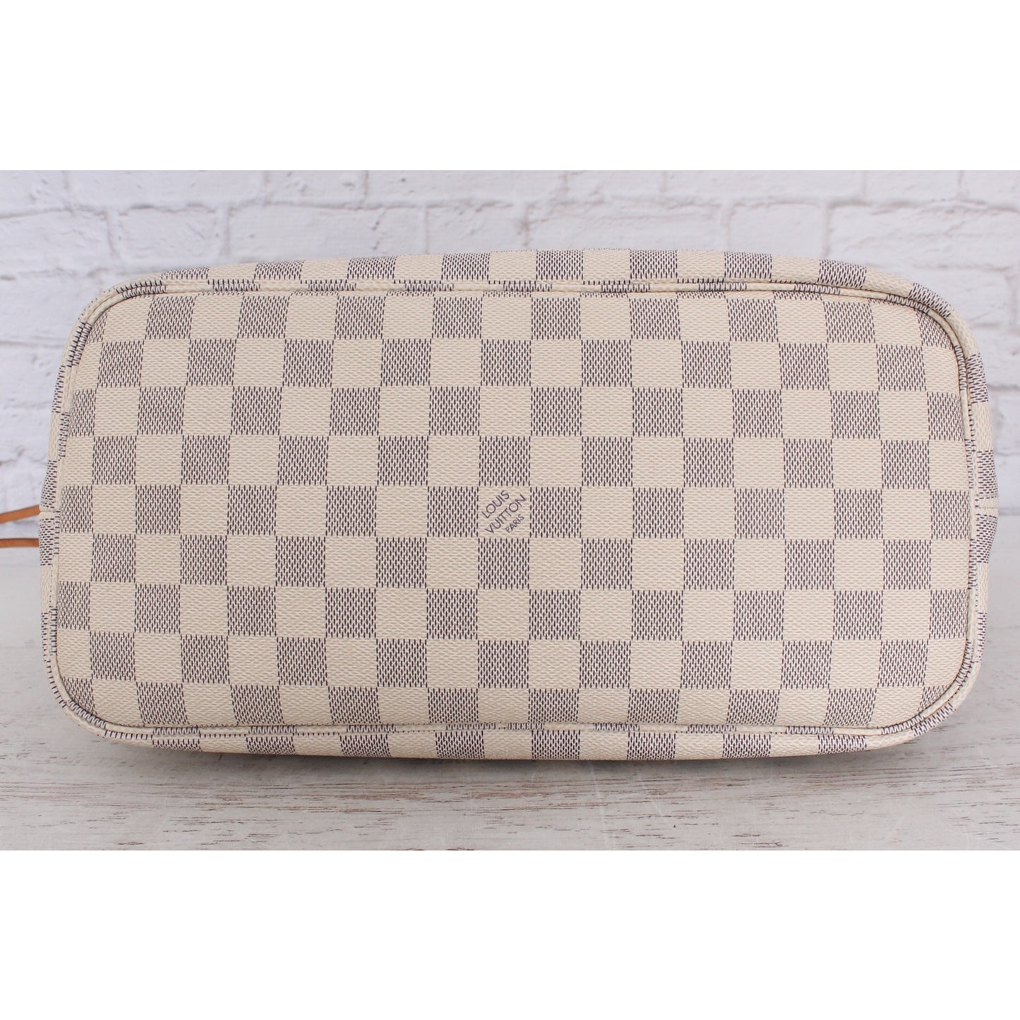 Louis Vuitton Neverfull MM with Pouch Damier Azur Pink