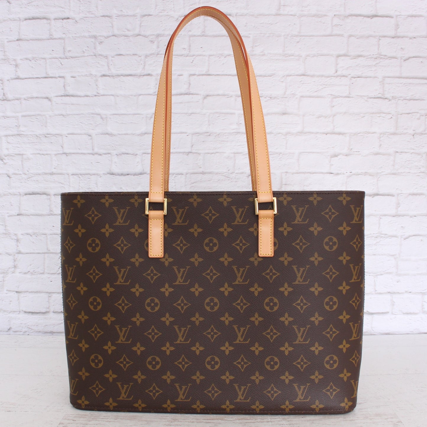 Louis Vuitton Luco Monogram Tote