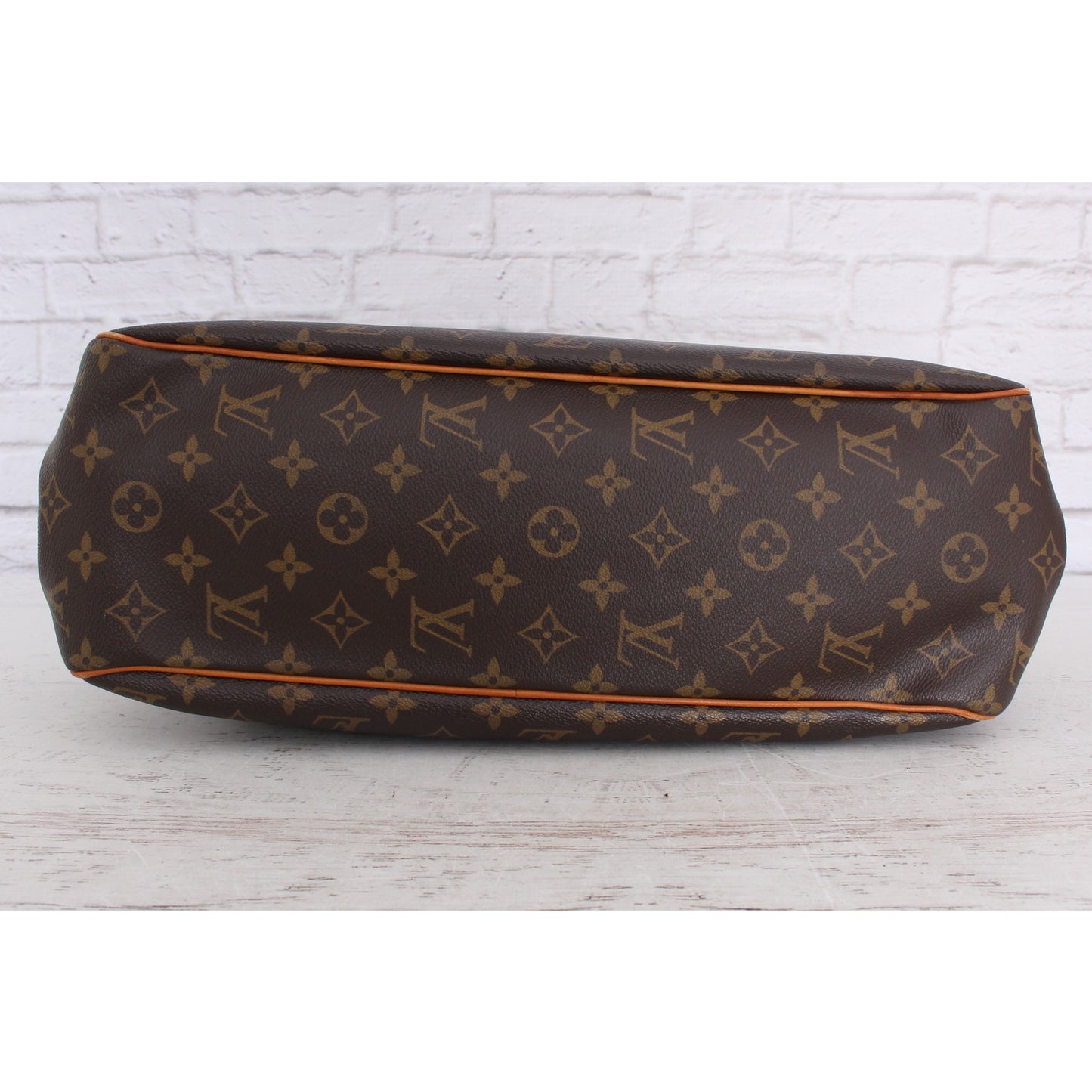 Louis Vuitton Batignolles Horizontal Monogram Shoulder Bag