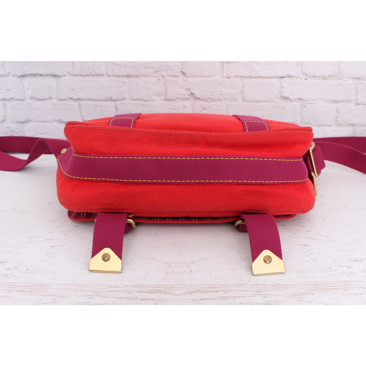 Louis Vuitton Besace PM Red Antigua Crossbody Purse Messenger Purse A3462