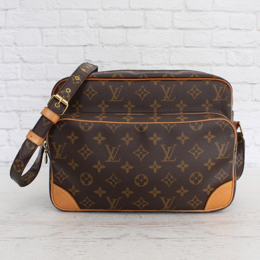 Louis Vuitton Nile Crossbody Monogram Bag Zip Messenger Leather Brown