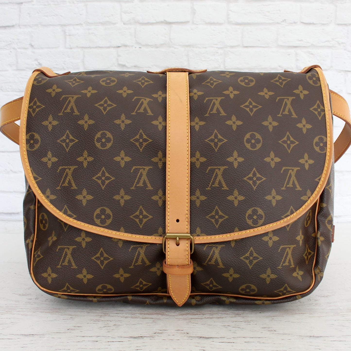 Louis Vuitton Saumur 35 Monogram Crossbody