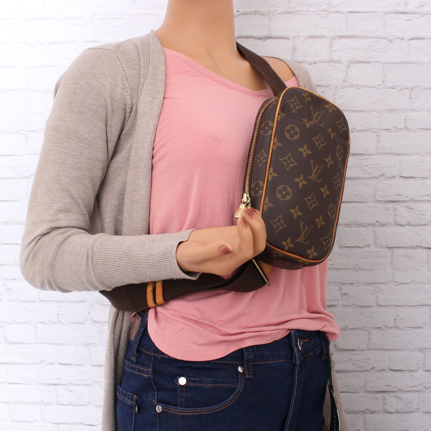 Louis Vuitton Pochette Gange Monogram Bumbag Belt Waist Crossbody Pouch A4285