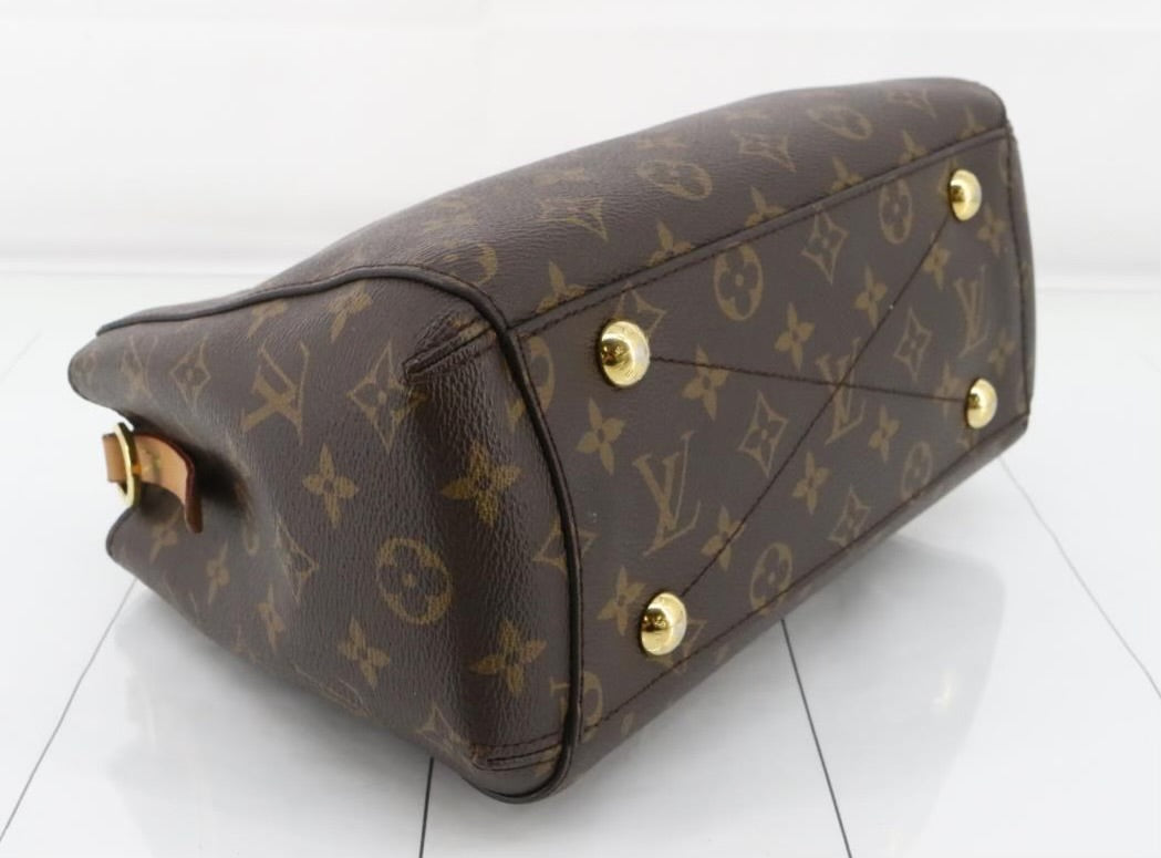 Louis Vuitton Montaigne BB Monogram with strap, lock, keys, charm