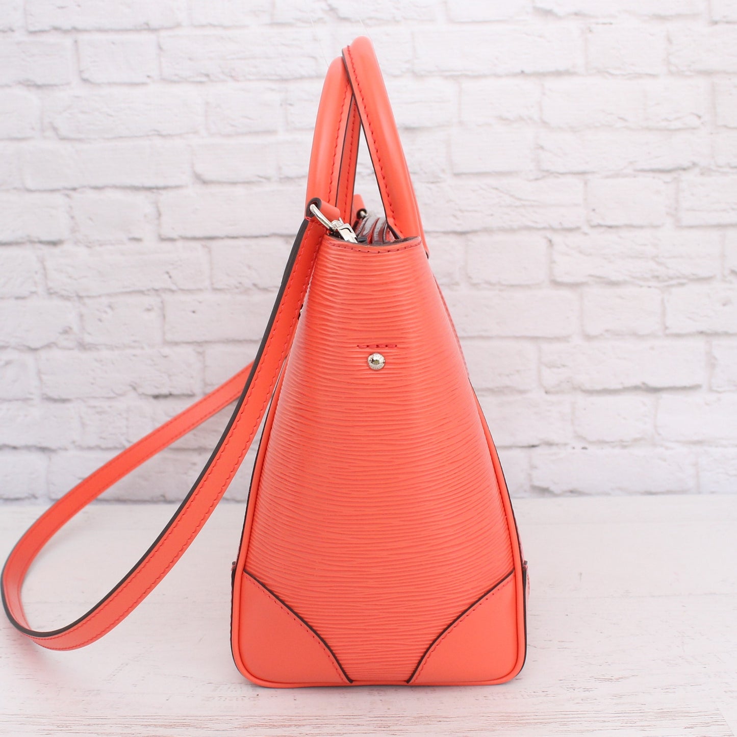 Louis Vuitton Phoenix PM Pink Epi Satchel Crossbody and Shoulder Purse A4490
