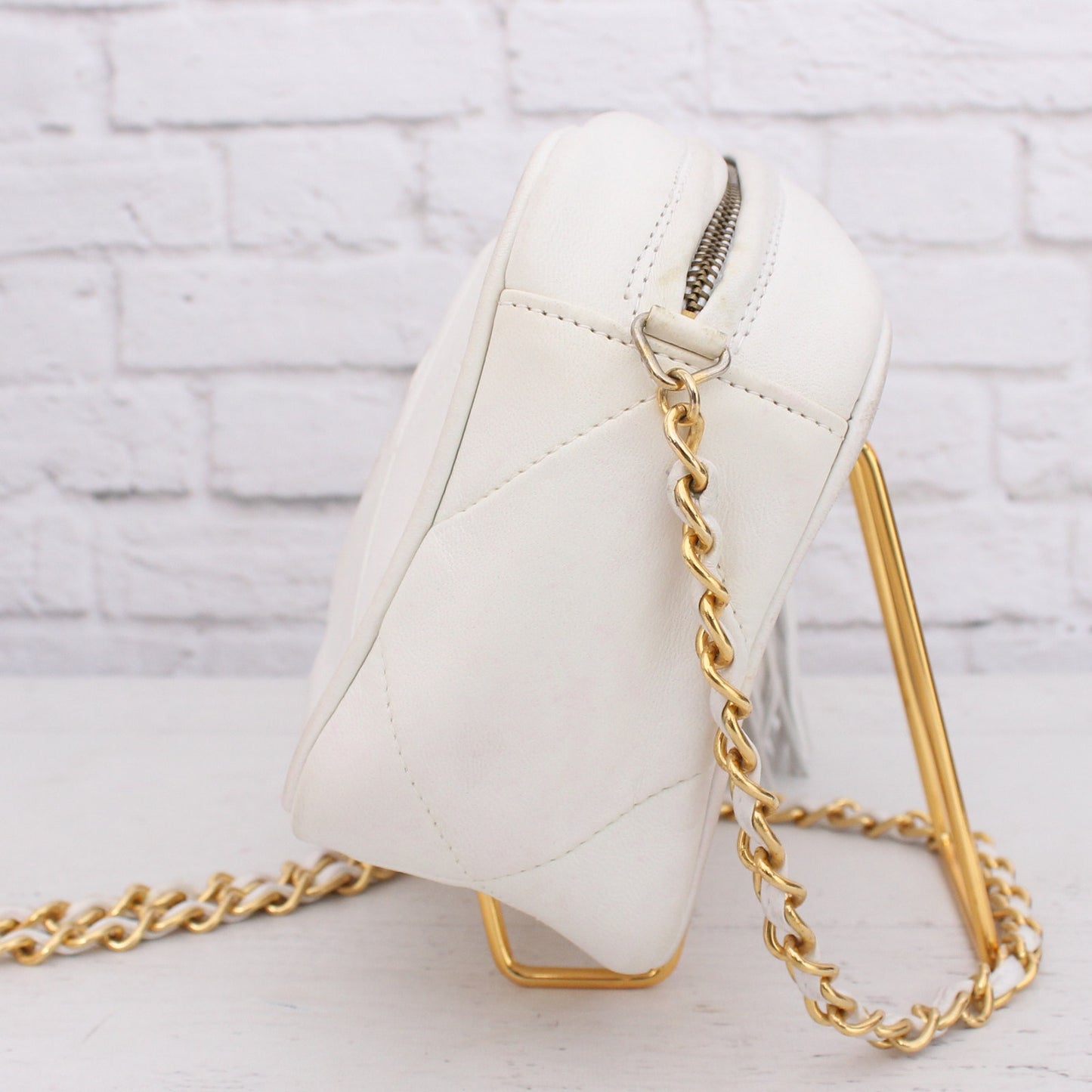 Chanel CC Camera Bag White Lambskin Leather Shoulder Crossbody Handbag A4050
