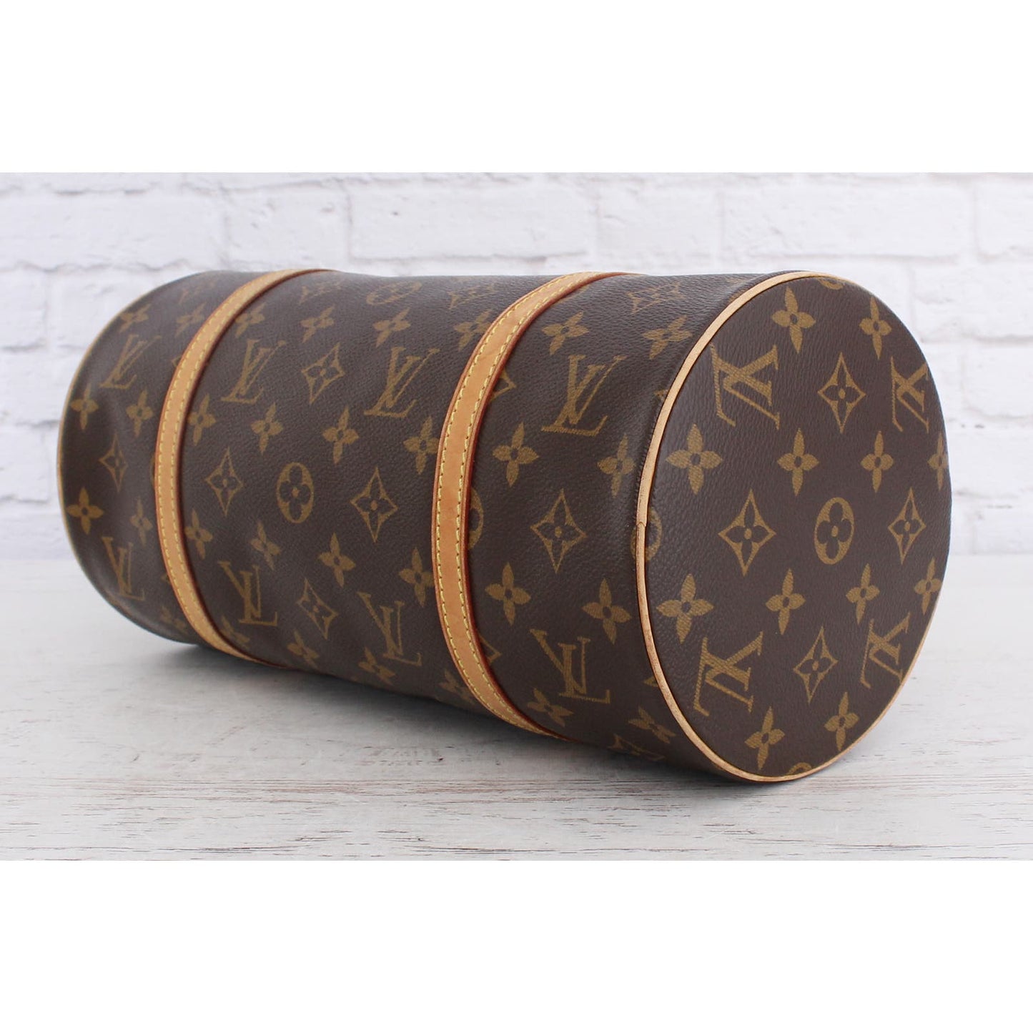 Louis Vuitton Papillon 30 Monogram with Pouch plus Certificate of Authenticity