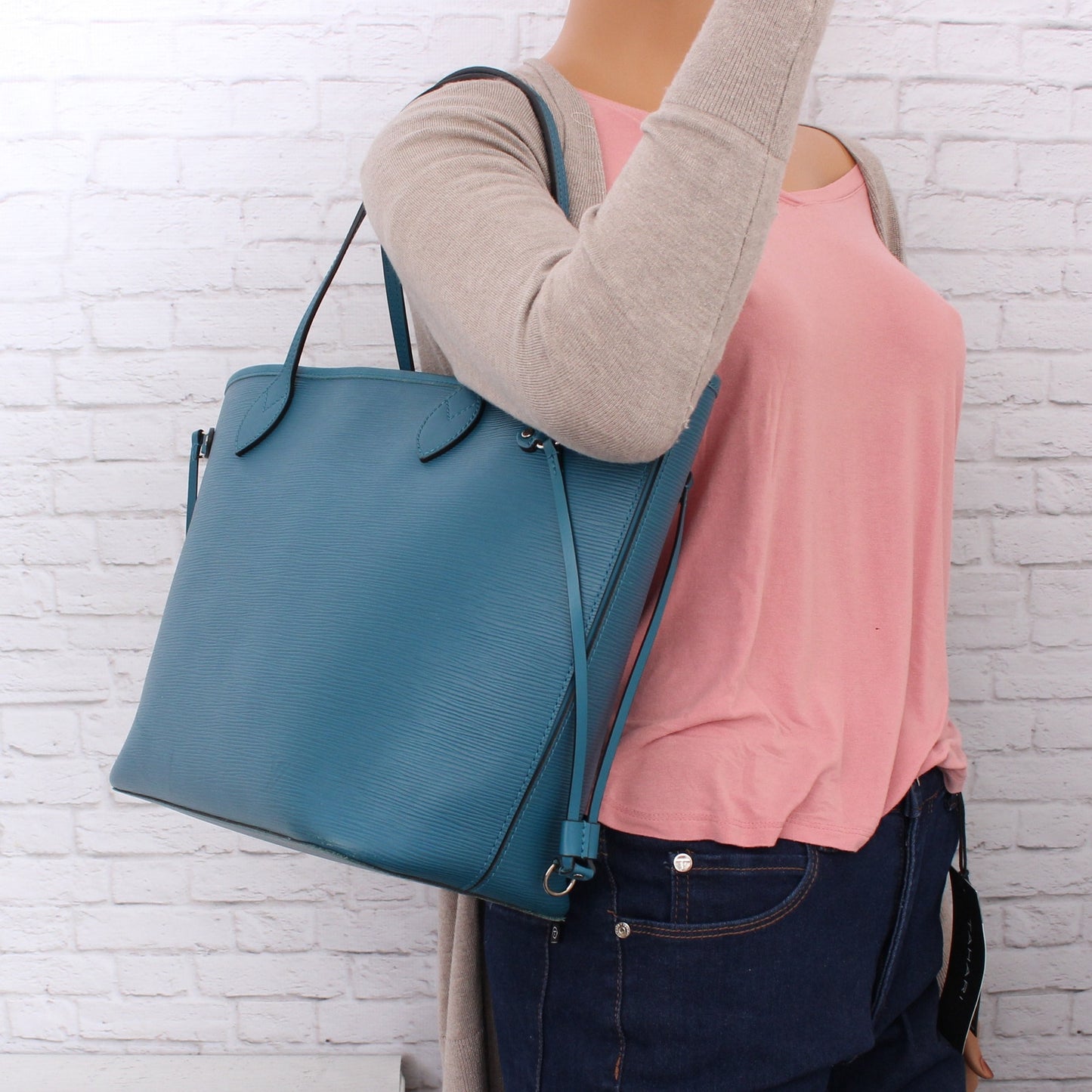 Louis Vuitton Neverfull MM Cyan Epi Tote Blue Leather Shoulder Handbag A4712