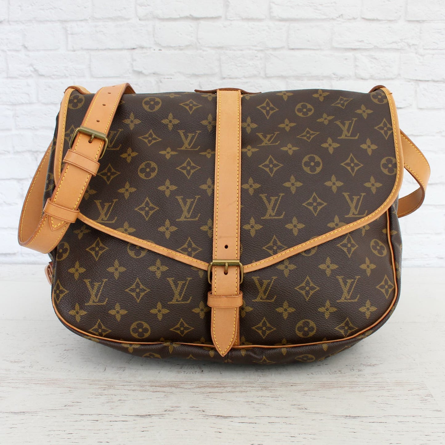 Louis Vuitton Saumur 35 Monogram Crossbody