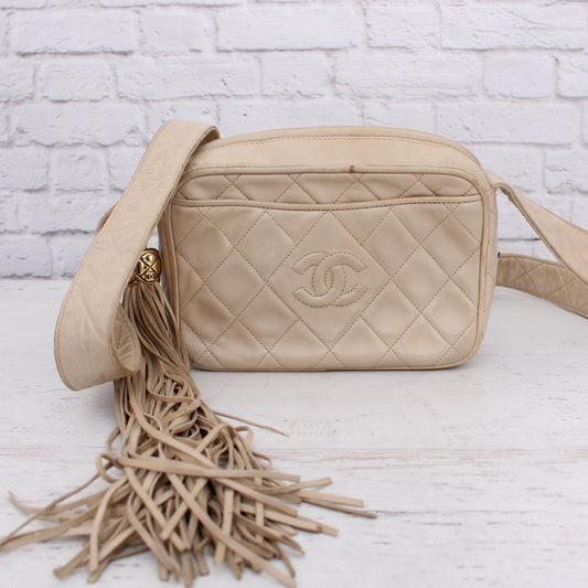 Chanel CC Cream Quilted Lambskin Leather Camera Bag Shoulder A5536Crossbody