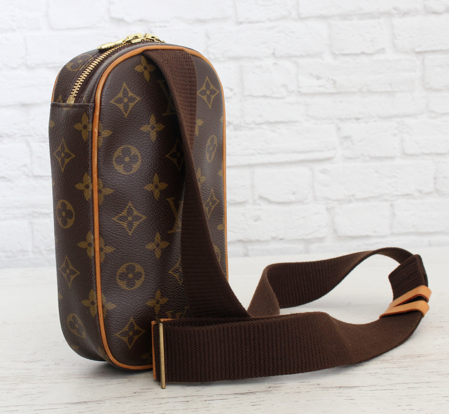 Louis Vuitton Pochette Monogram Bumbag Great Condition