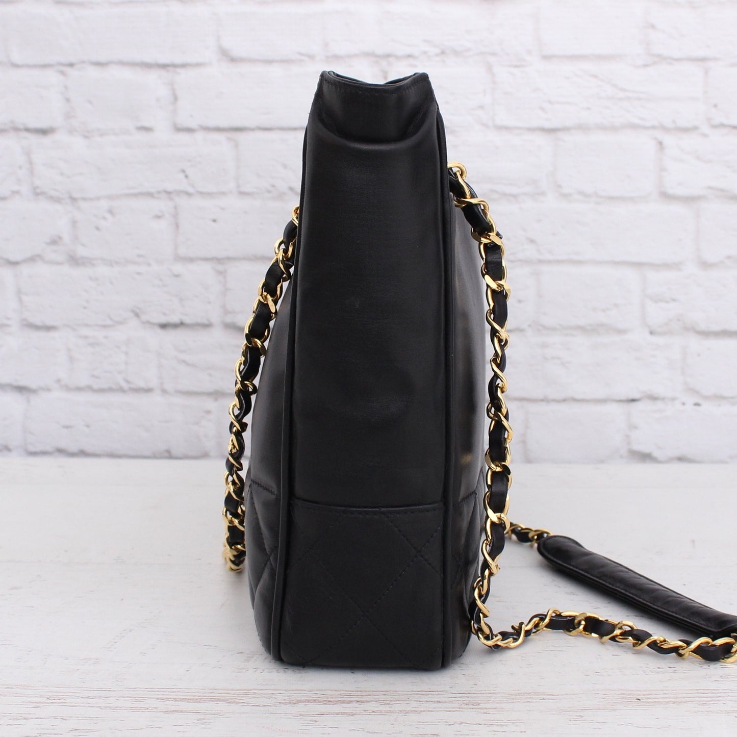 Chanel Quilted Black Lambskin Chain Tote Leather Shoulder Handbag Purse A5036