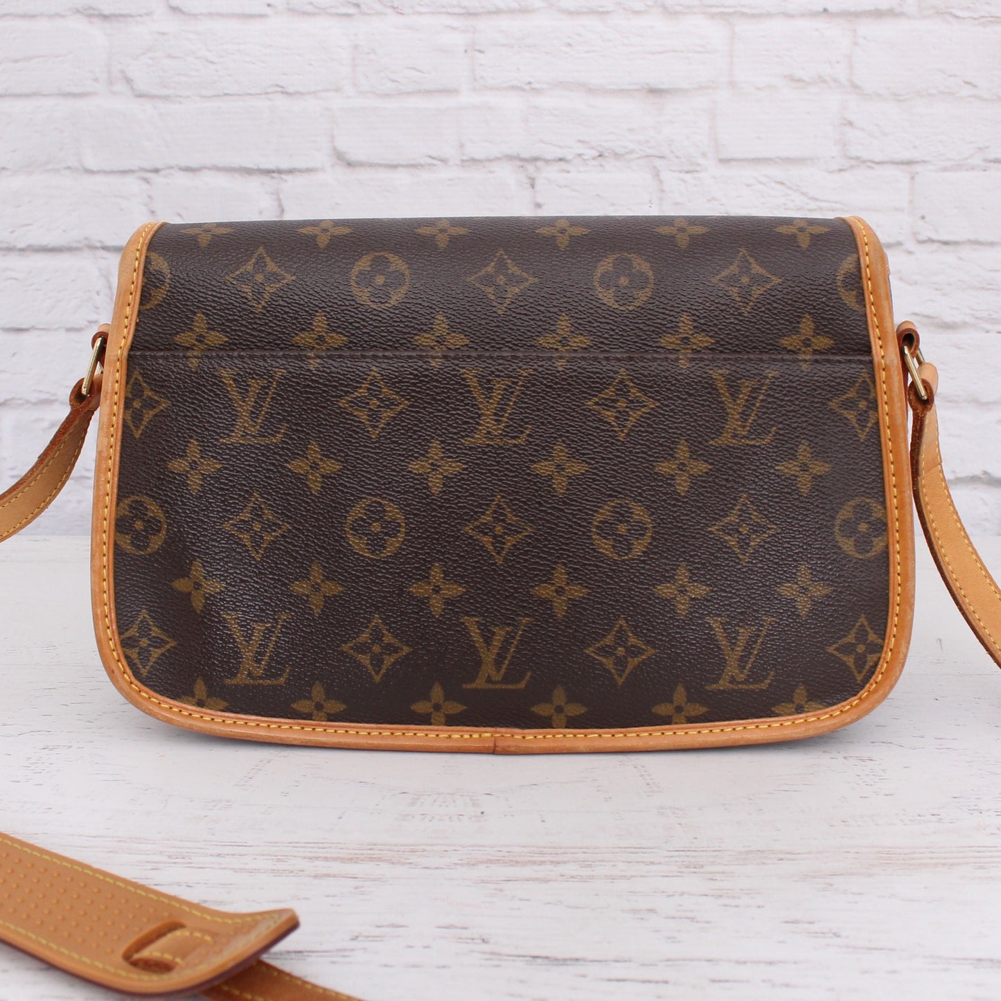 Louis Vuitton Sologne Monogram Purse Crossbody Brown LV Shoulder Small A4046