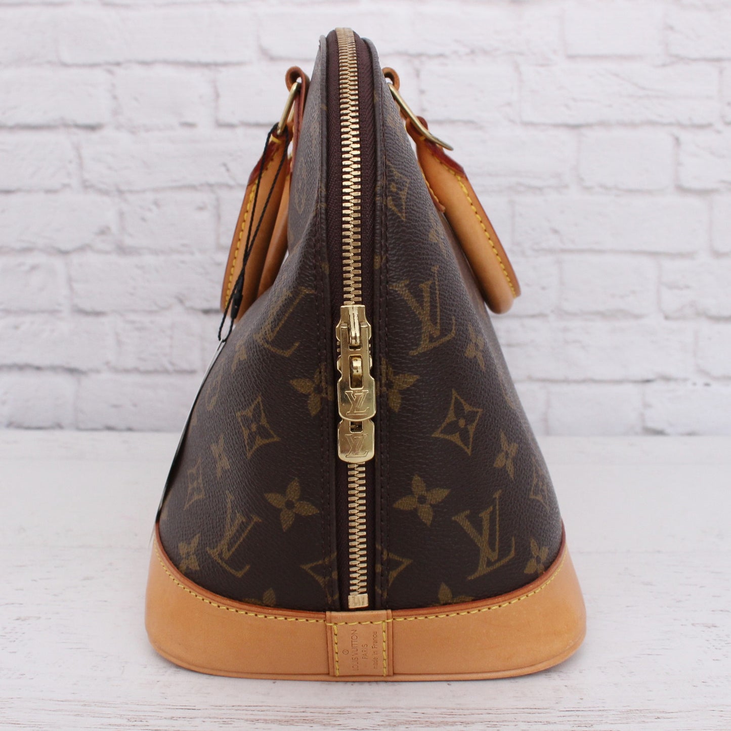 Louis Vuitton Alma MM Monogram Satchel Brown Leather Handbag Tote Purse A5014