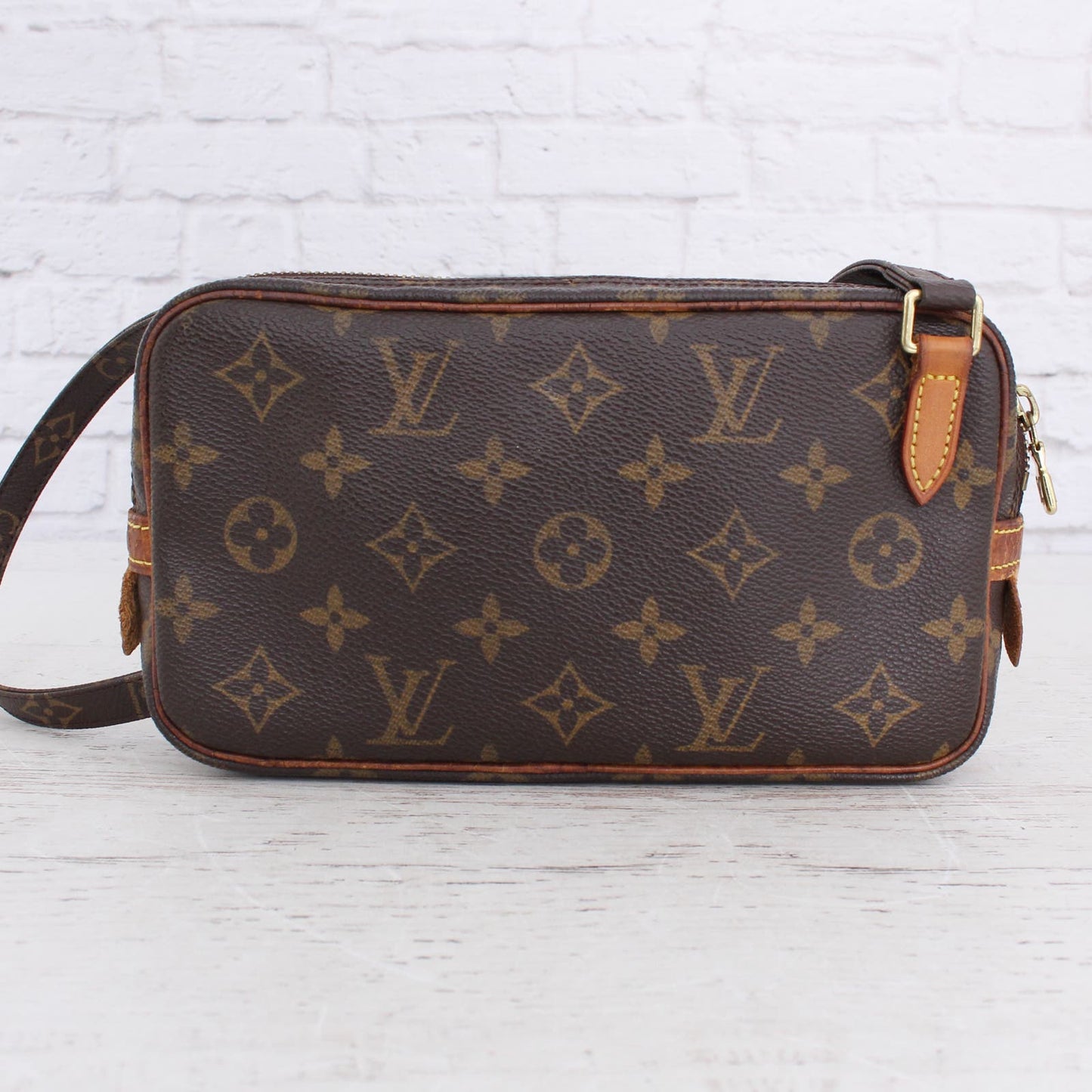 Louis Vuitton Marly Bandouliere Monogram Crossbody Purse Leather Zip