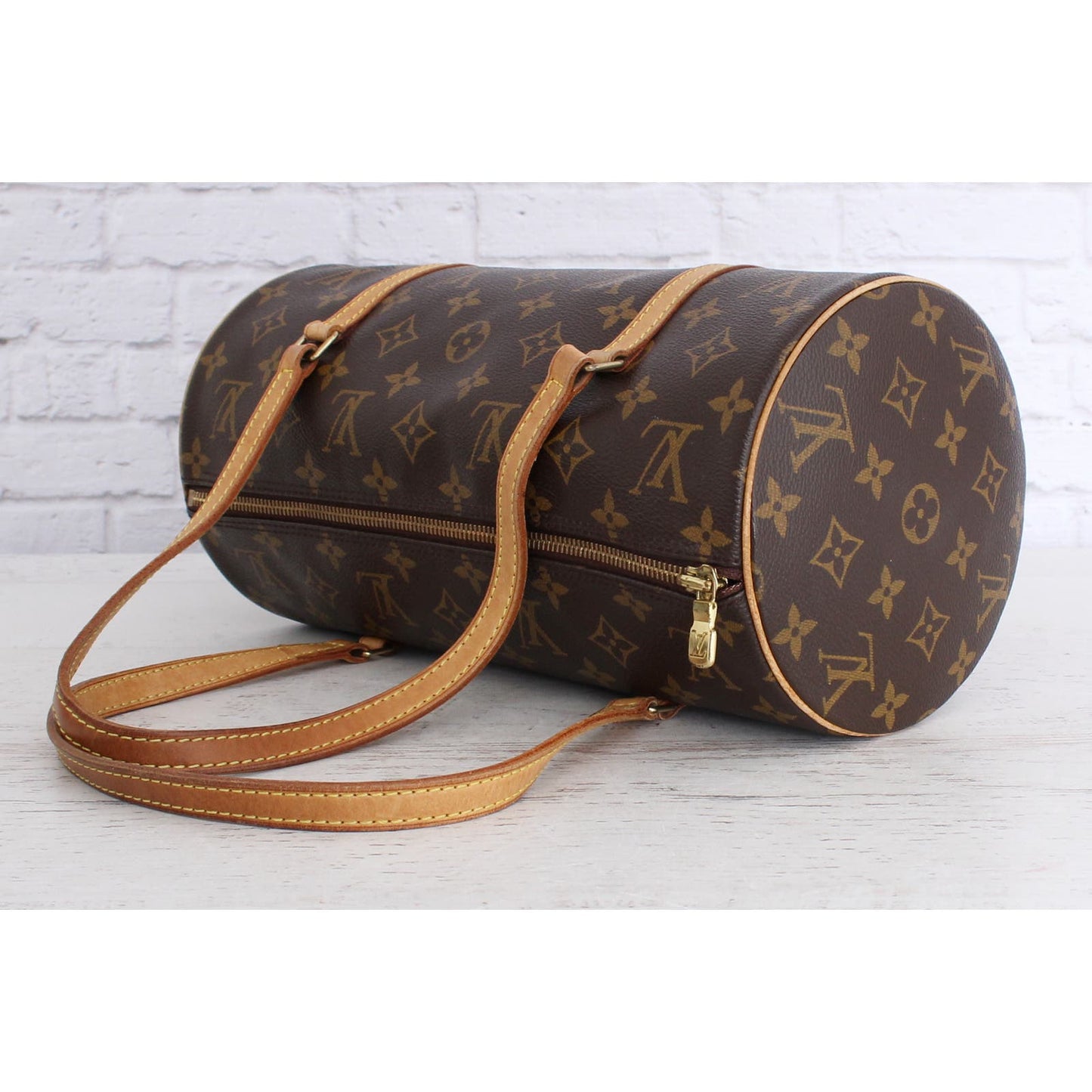 Louis Vuitton Papillon 30 Monogram with Pouch plus Certificate of Authenticity