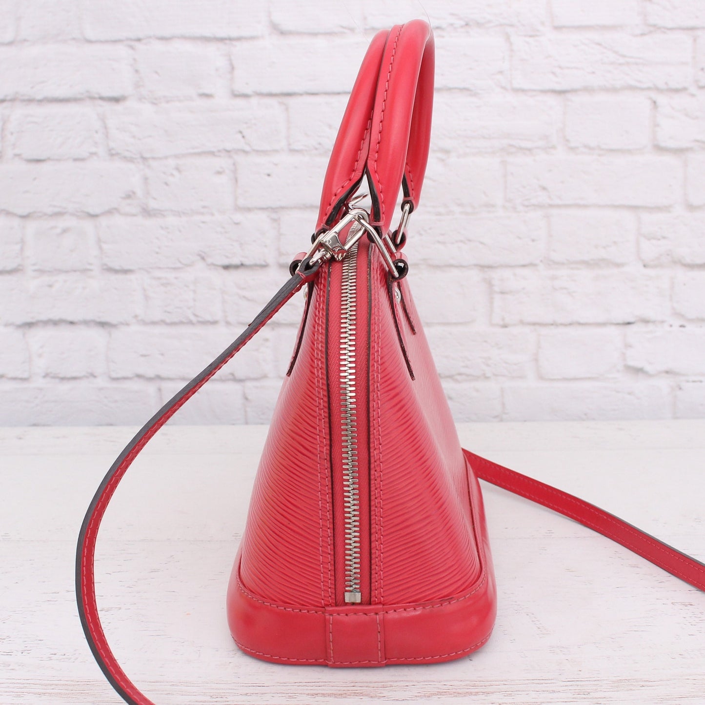 Louis Vuitton Alma BB Pink Epi Crossbody Leather Satchel Handbag A2664
