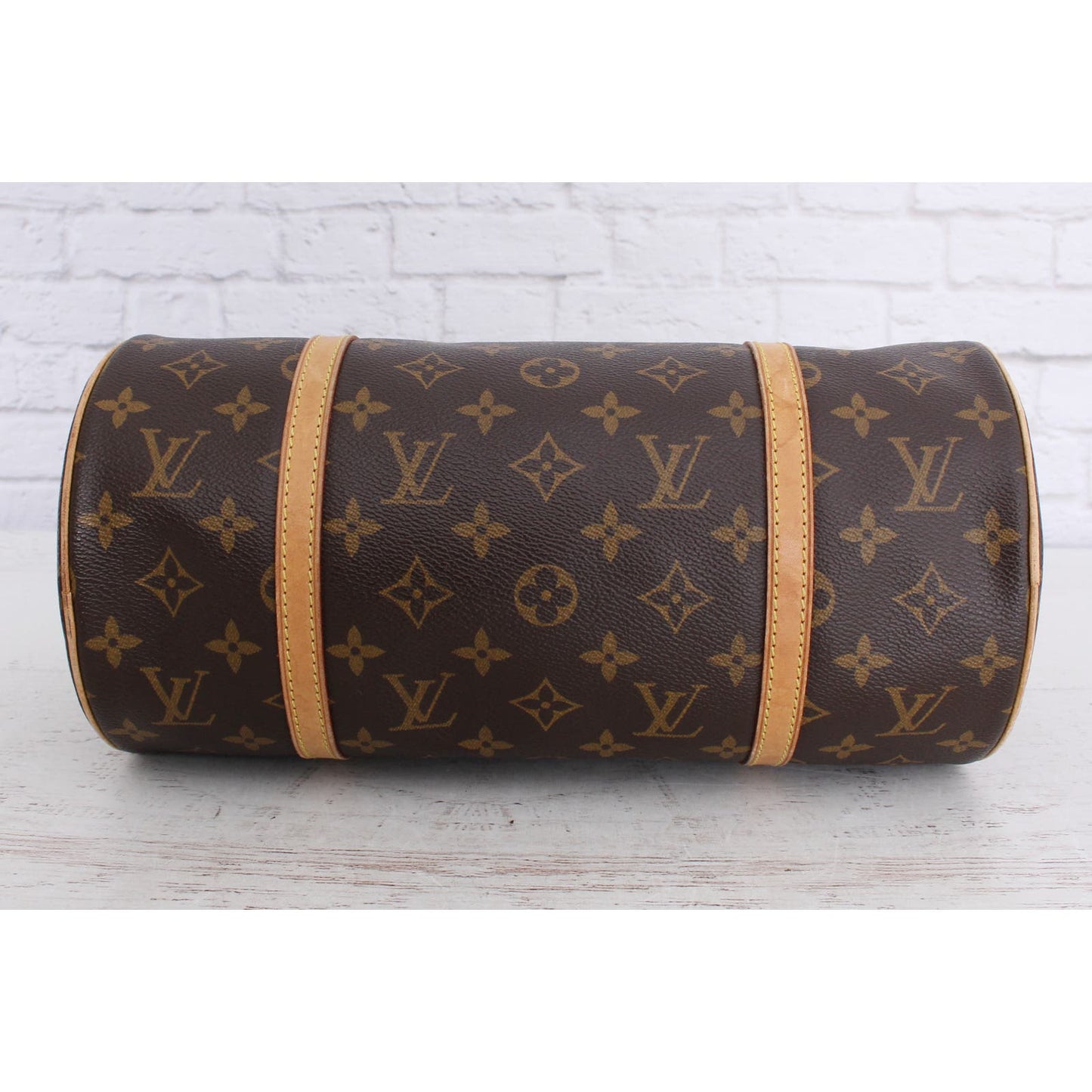 Louis Vuitton Papillon 30 Monogram with Pouch plus Certificate of Authenticity