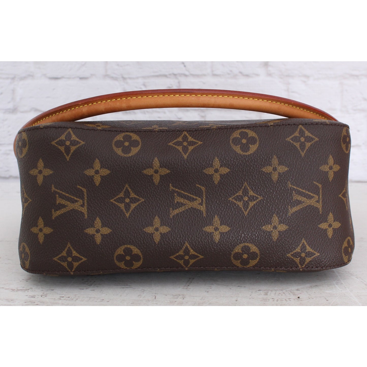 Louis Vuitton Looping MM Shoulder Bag Monogram