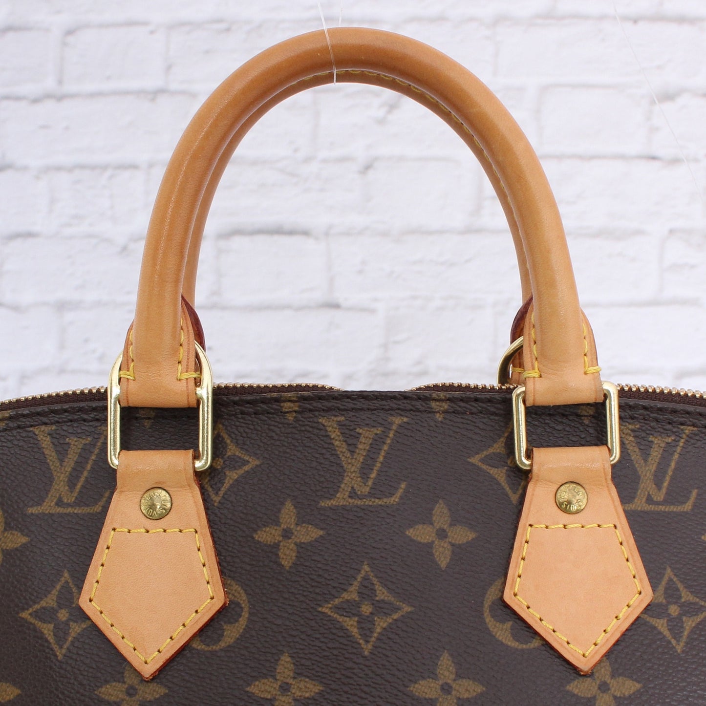 Louis Vuitton Alma MM Monogram Satchel Brown Leather Handbag Bag Tote