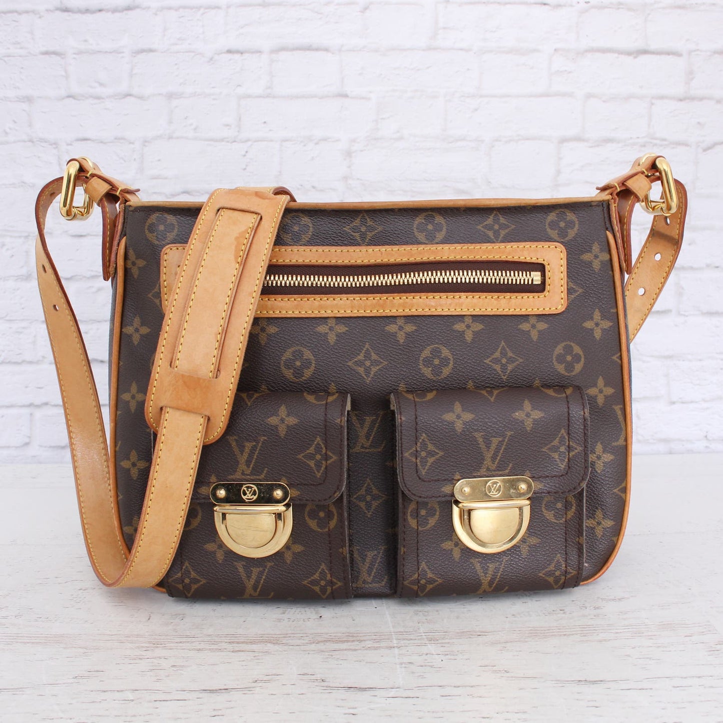 Louis Vuitton Hudson GM Monogram