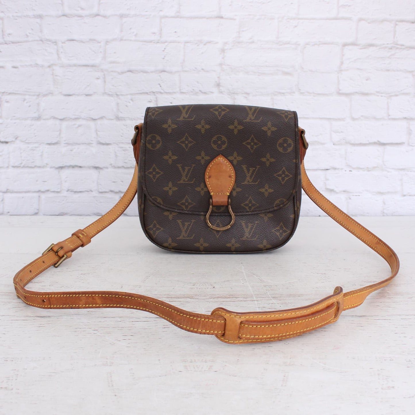 Louis Vuitton Saint Cloud MM Crossbody Bag Monogram LV Messenger Women