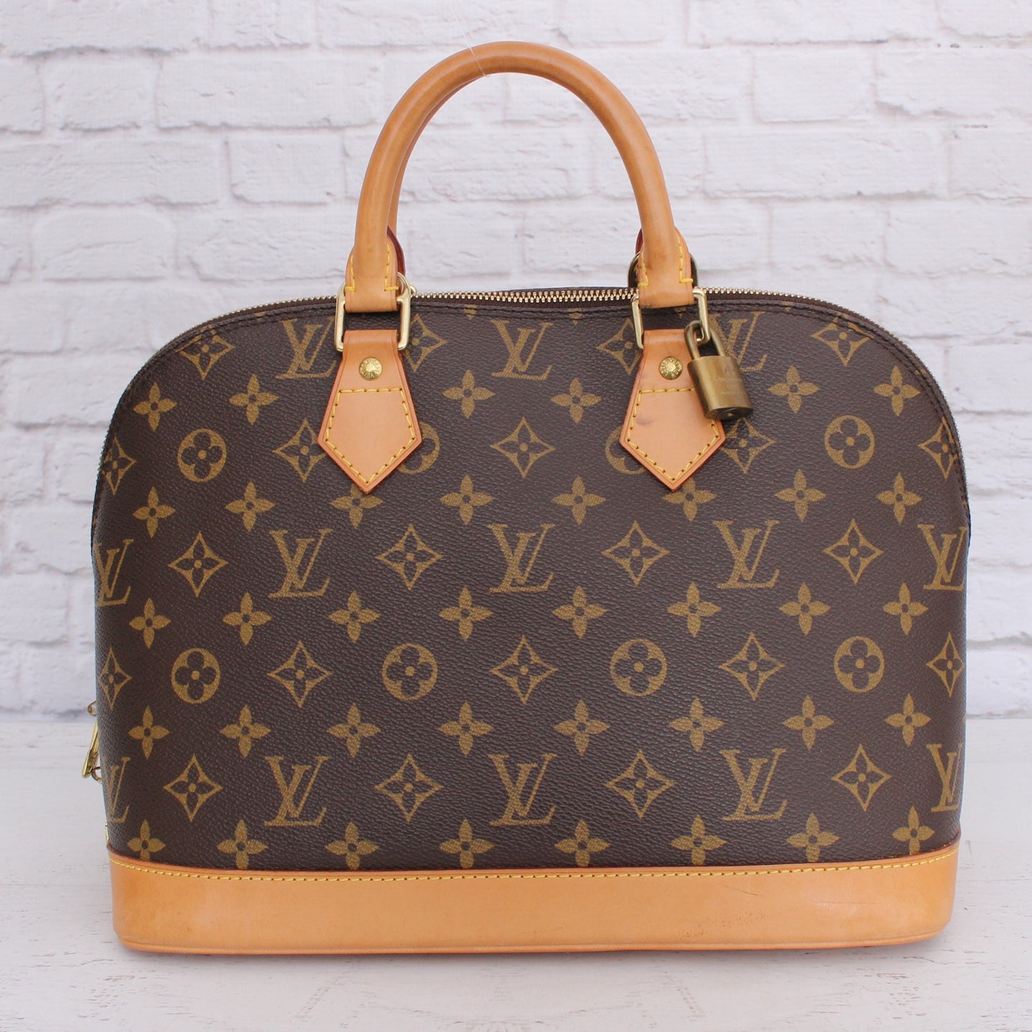 Louis Vuitton Alma MM Monogram Satchel Brown Leather Handbag Tote Purse A5092