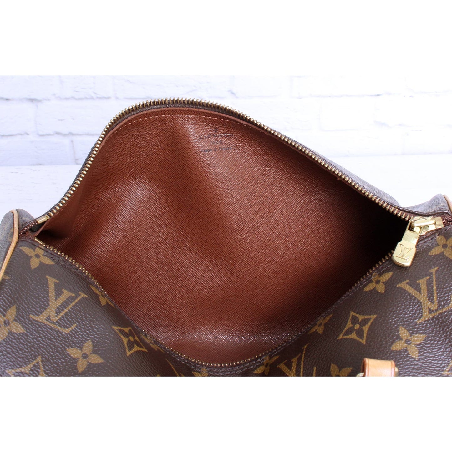 Louis Vuitton Papillon 30 Monogram with Pouch plus Certificate of Authenticity