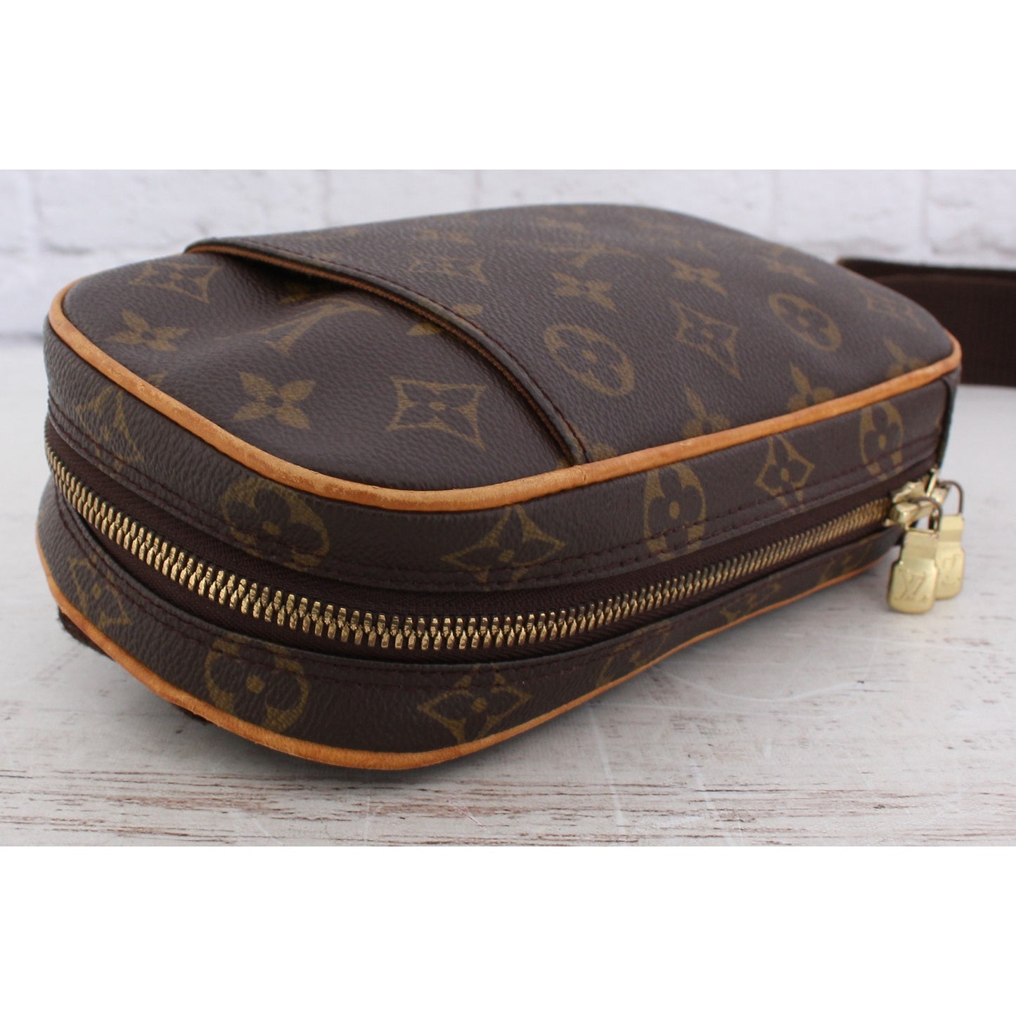 Louis Vuitton Pochette Gange Monogram Bumbag Belt Waist Crossbody Zip