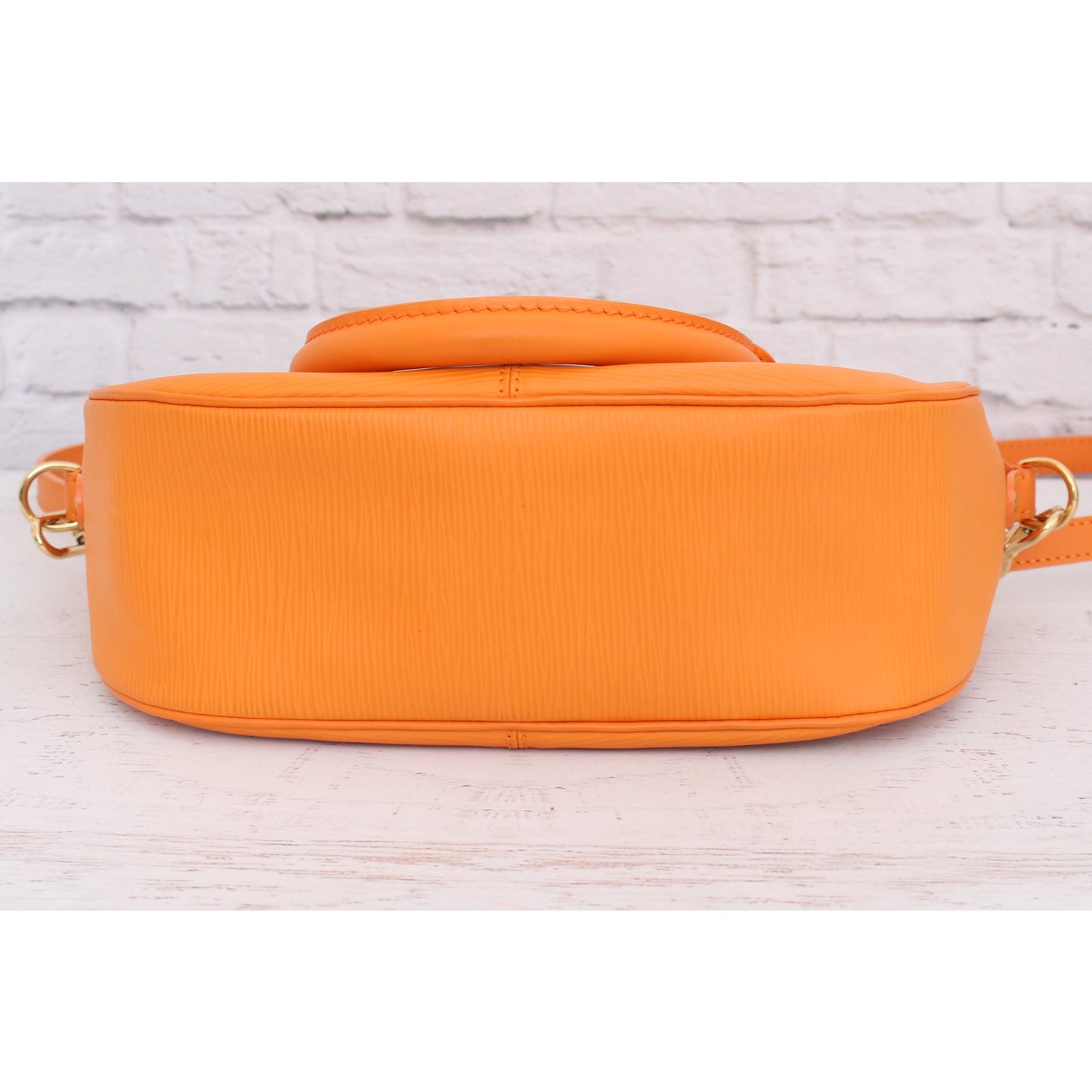 Louis Vuitton Dhanura PM Orange Epi Crossbody Leather Satchel Handbag A3593