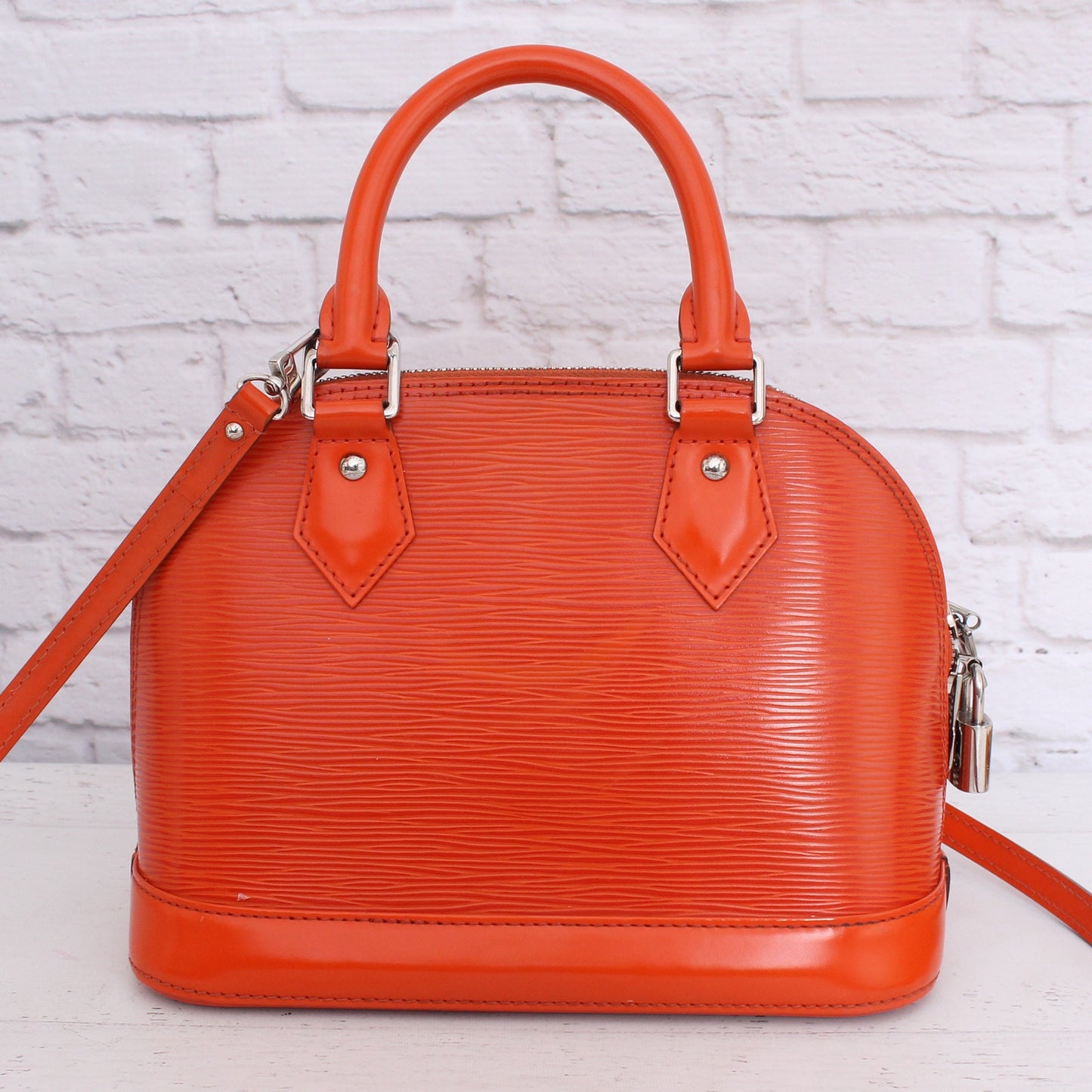 Louis Vuitton Alma BB Orange Epi Crossbody Leather Satchel Handbag A3589