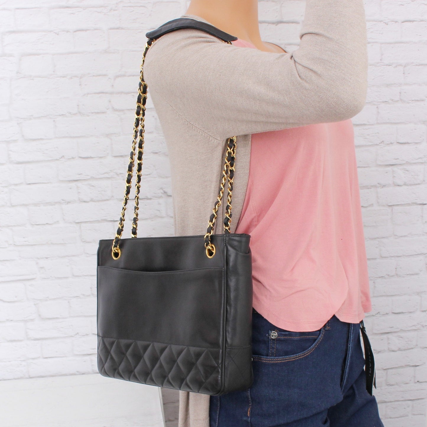 Chanel Quilted Black Lambskin Chain Tote Leather Shoulder Handbag Purse A5036