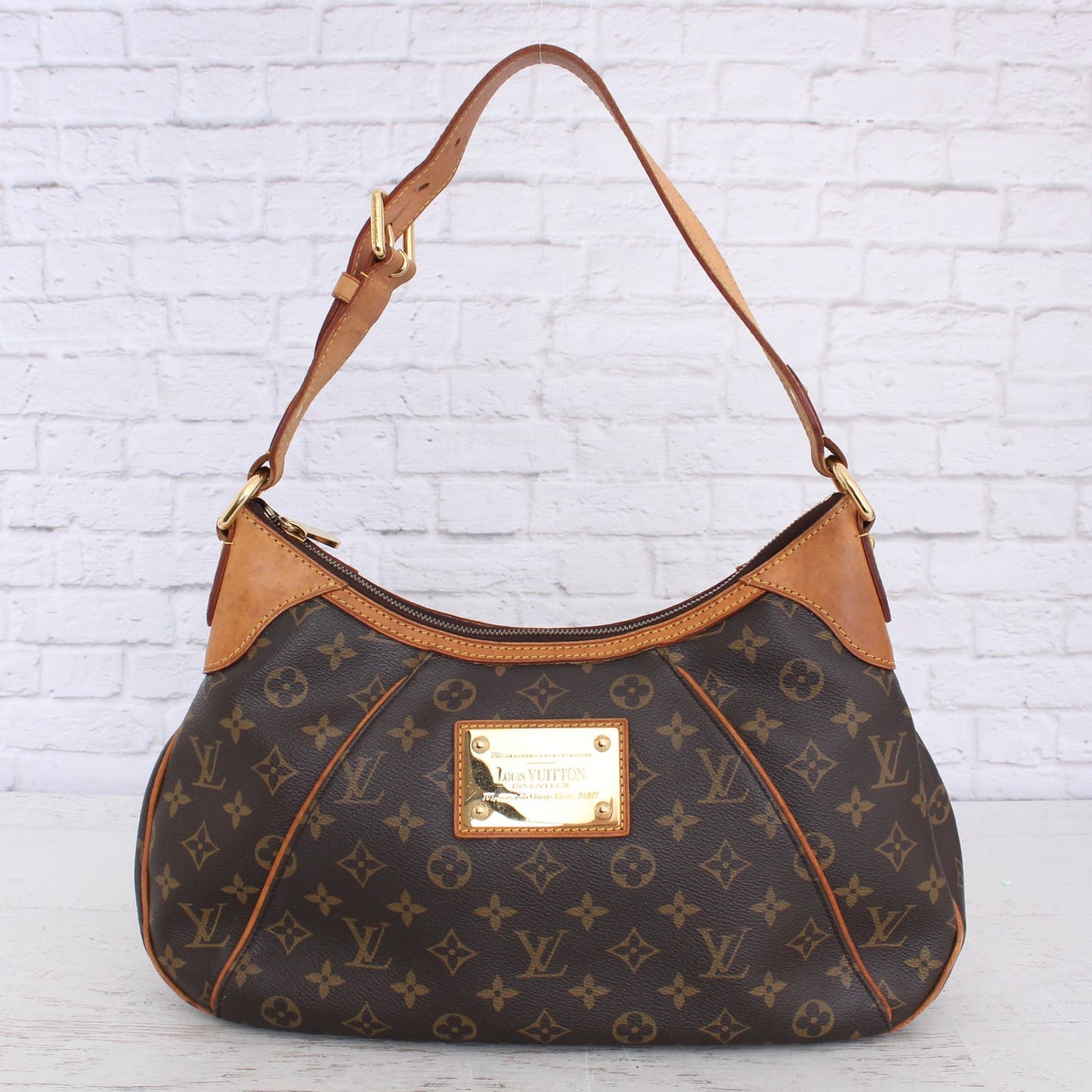 Louis Vuitton Thames GM Monogram