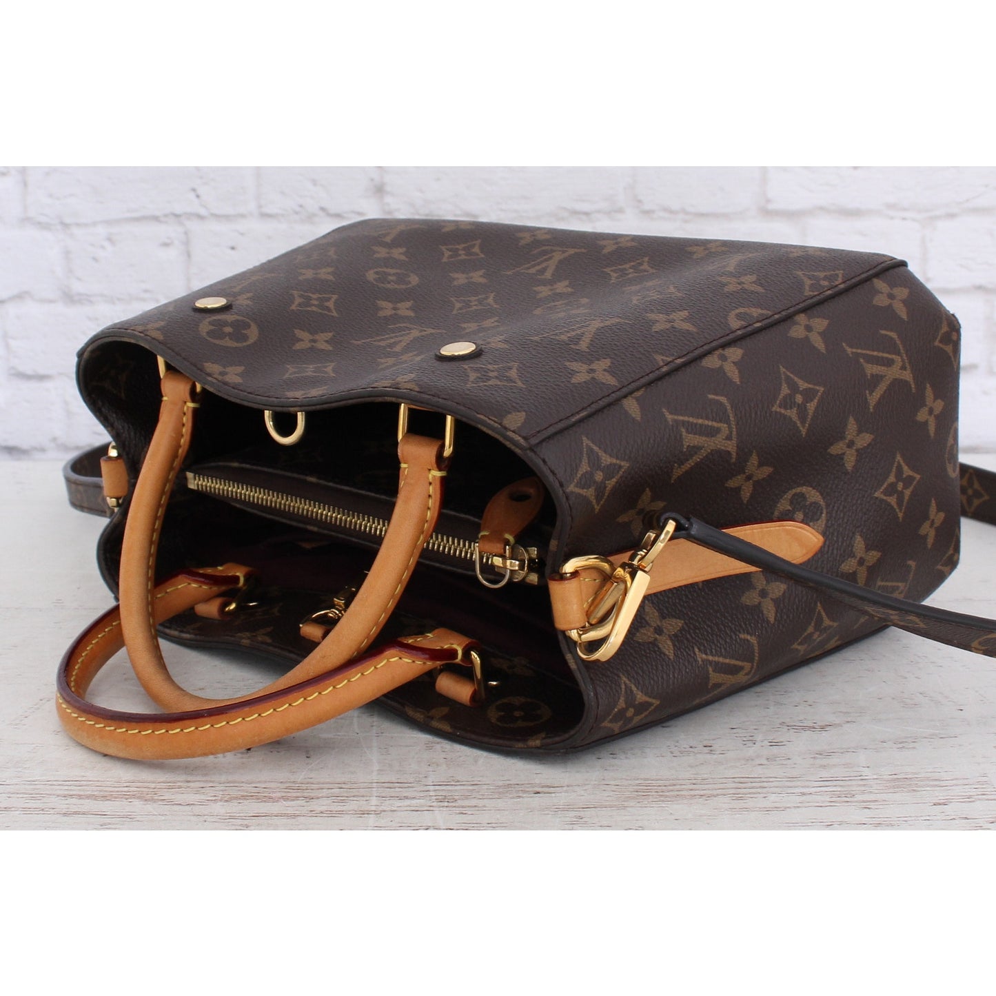 Louis Vuitton Montaigne BB Crossbody