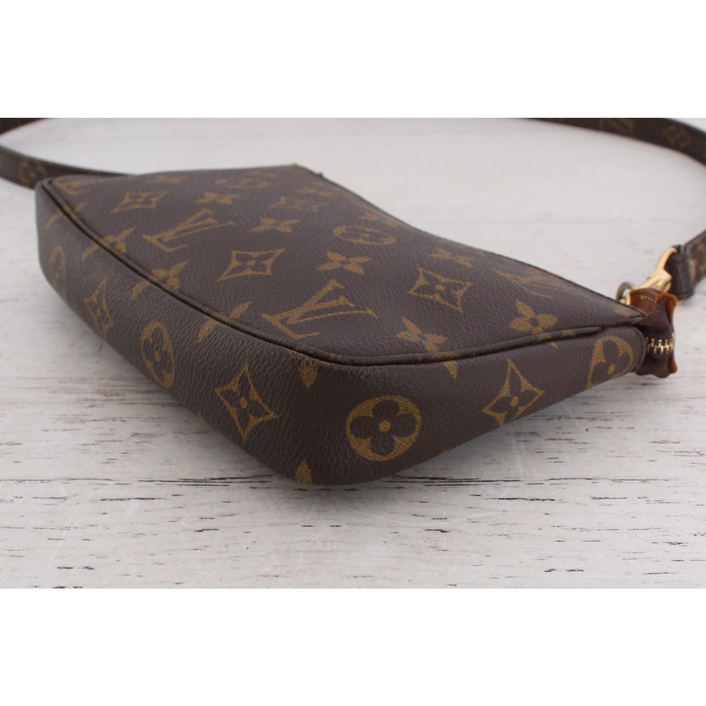 Louis Vuitton Pochette Accessoires Monogram Crossbody