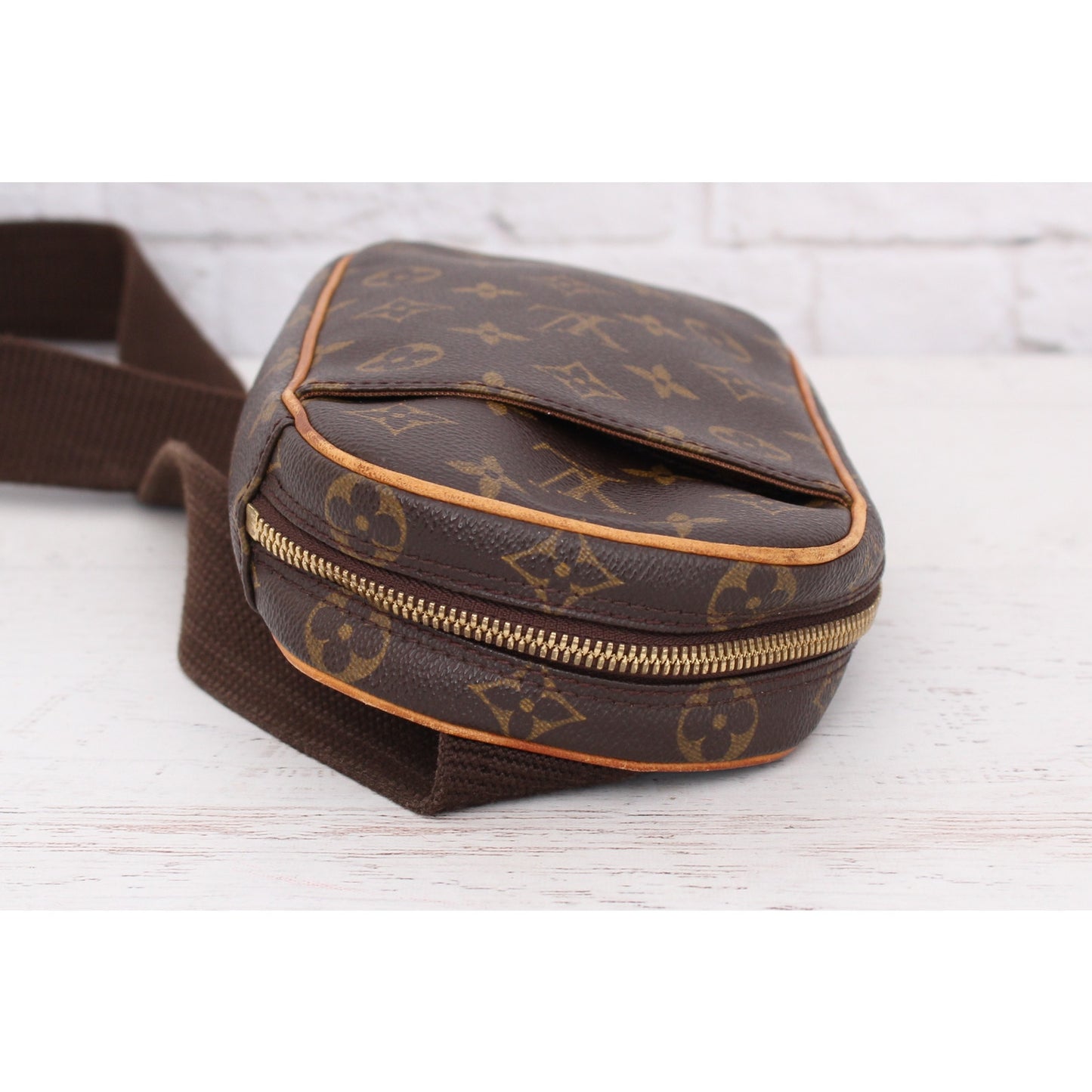 Louis Vuitton Pochette Gange Monogram Bumbag Belt Waist Crossbody Pouch A4285
