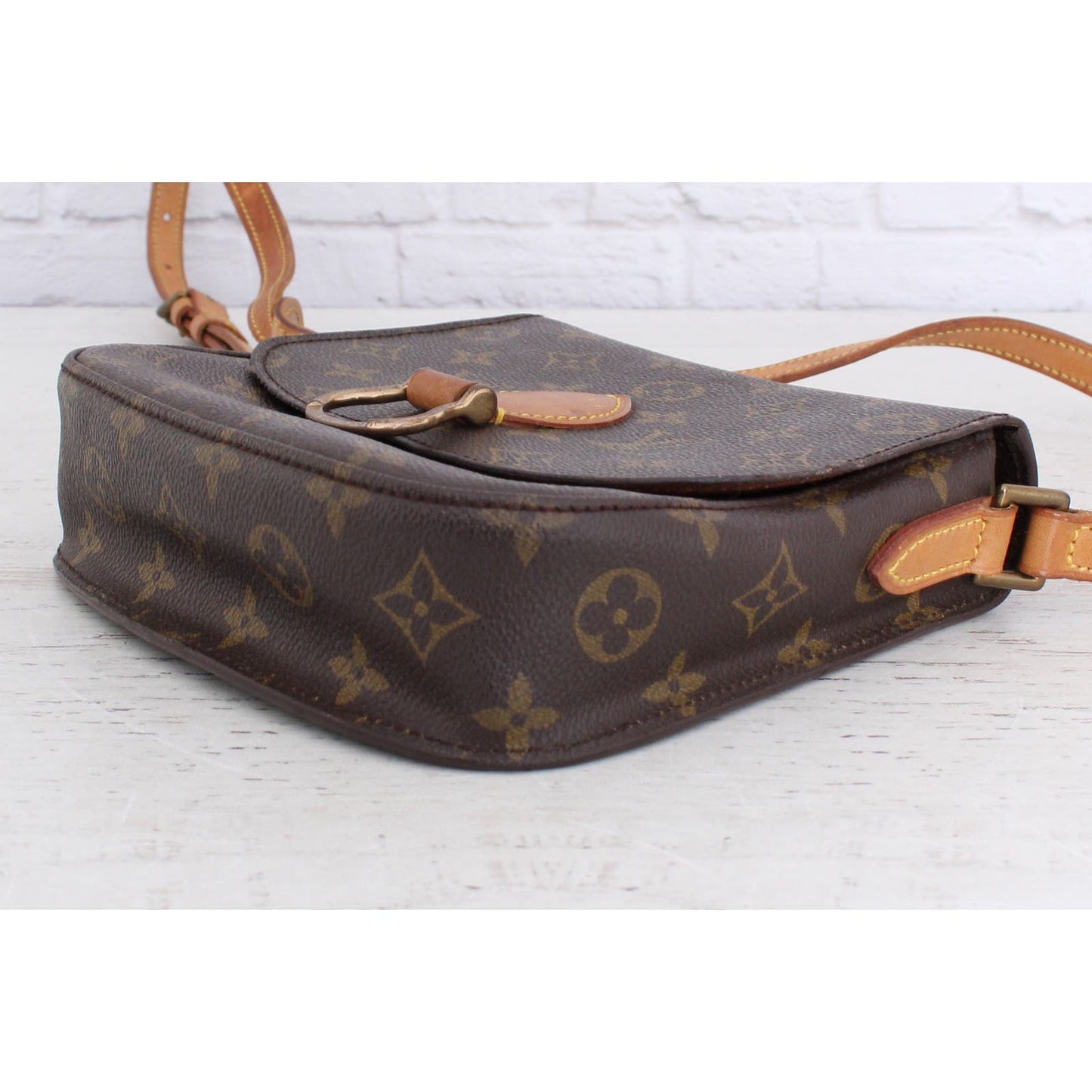 Louis Vuitton Saint Cloud MM Crossbody Bag Monogram LV Messenger Women