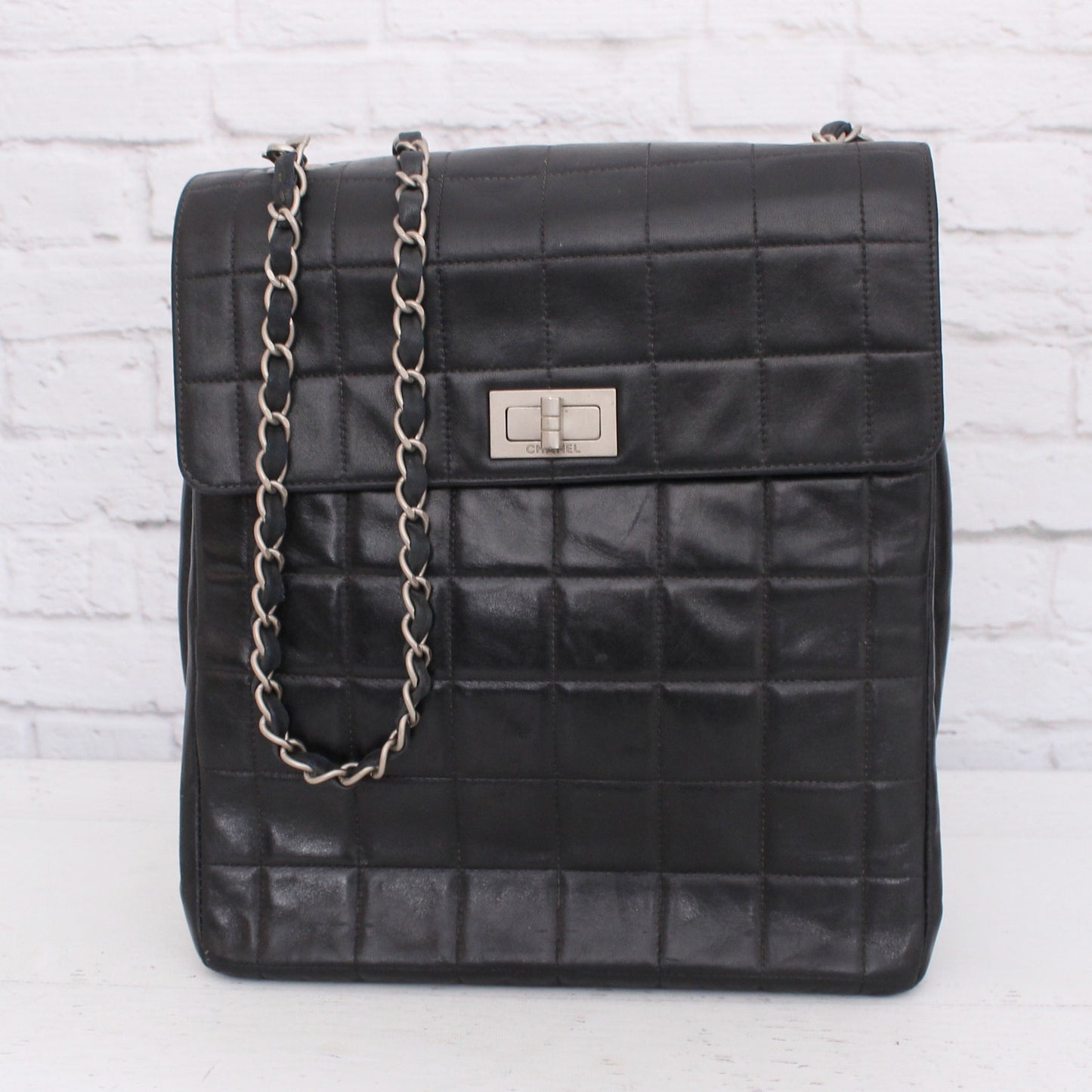 Chanel Chocolate Bar Multi Pocket Black Lambskin Leather Crossbody Purse A2904
