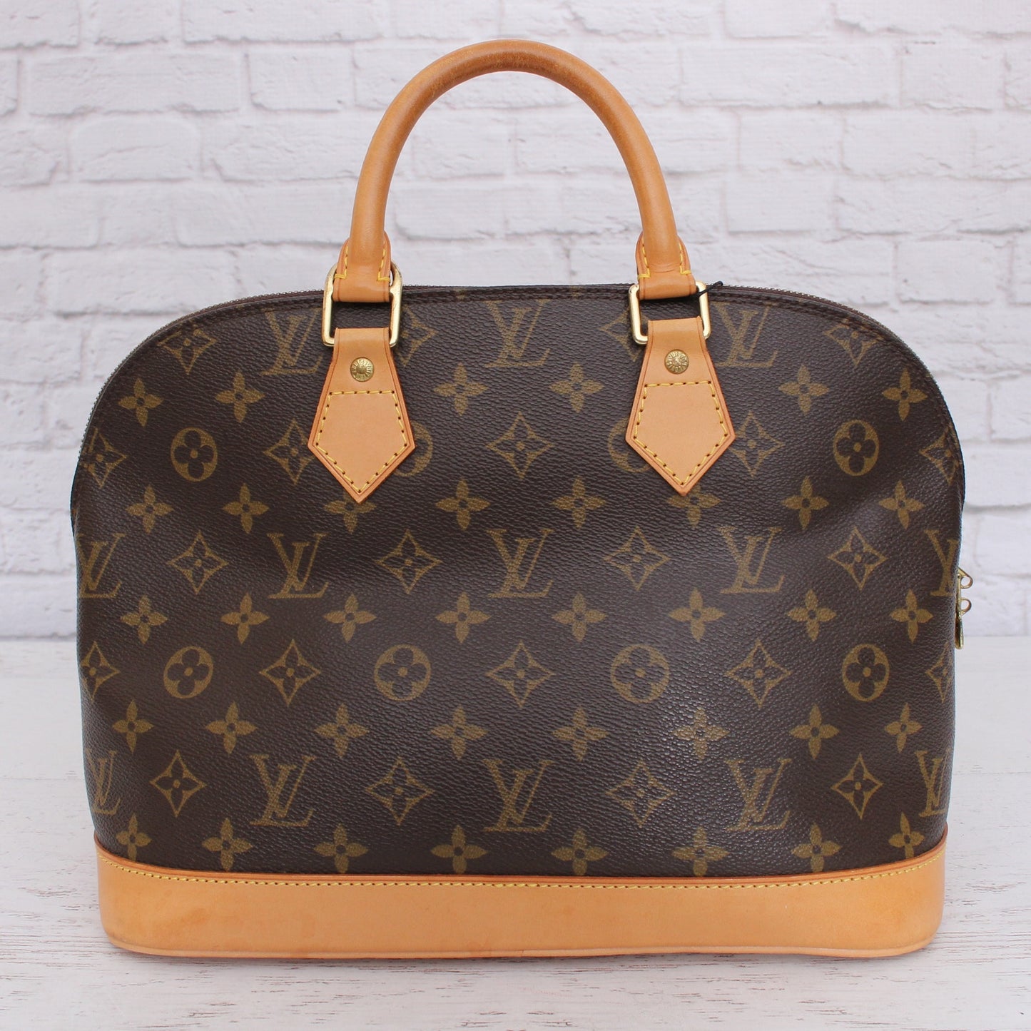 Louis Vuitton Alma MM Monogram Satchel Brown Leather Handbag Tote Purse A5014
