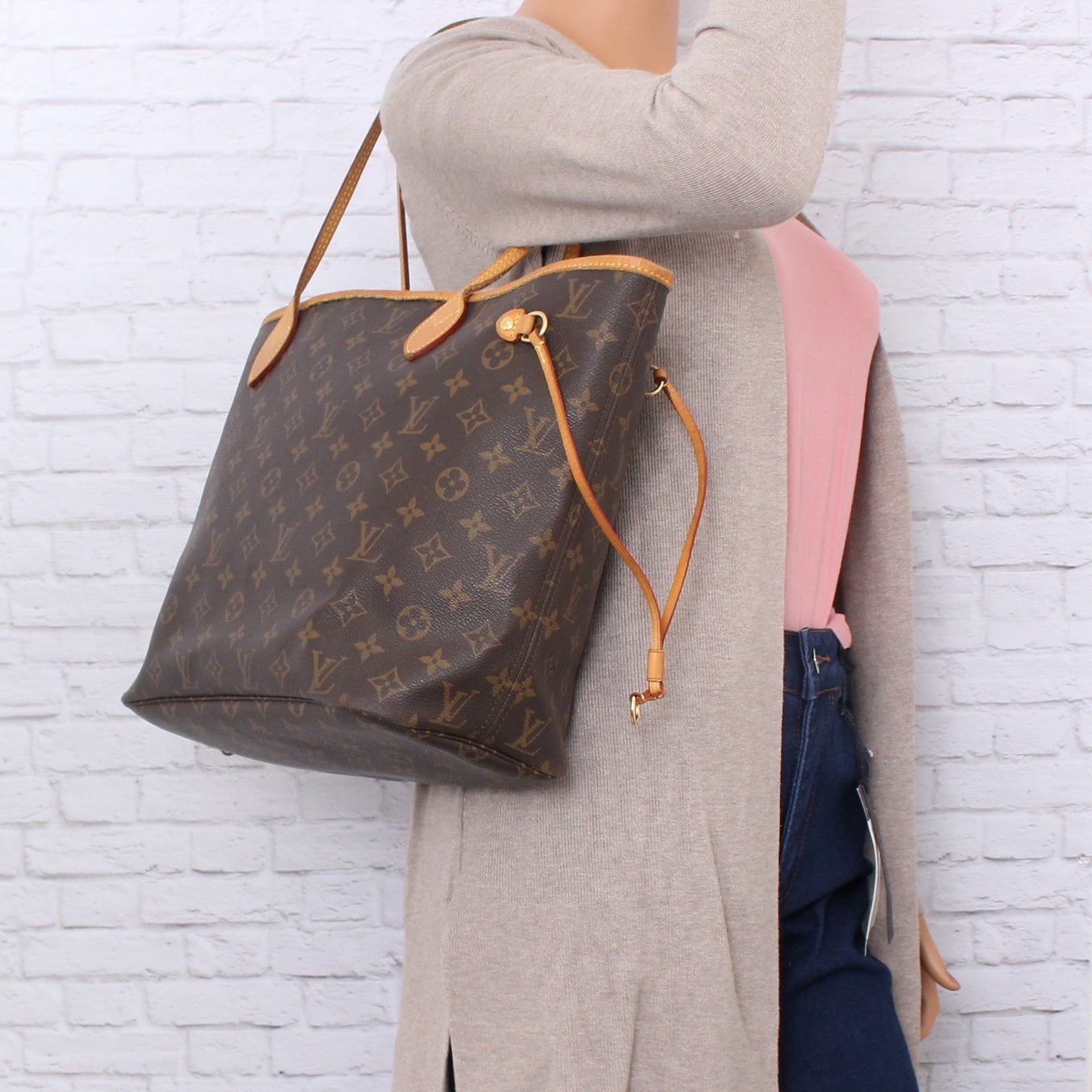 Louis Vuitton Neverfull MM Monogram Shoulder Bag Tote