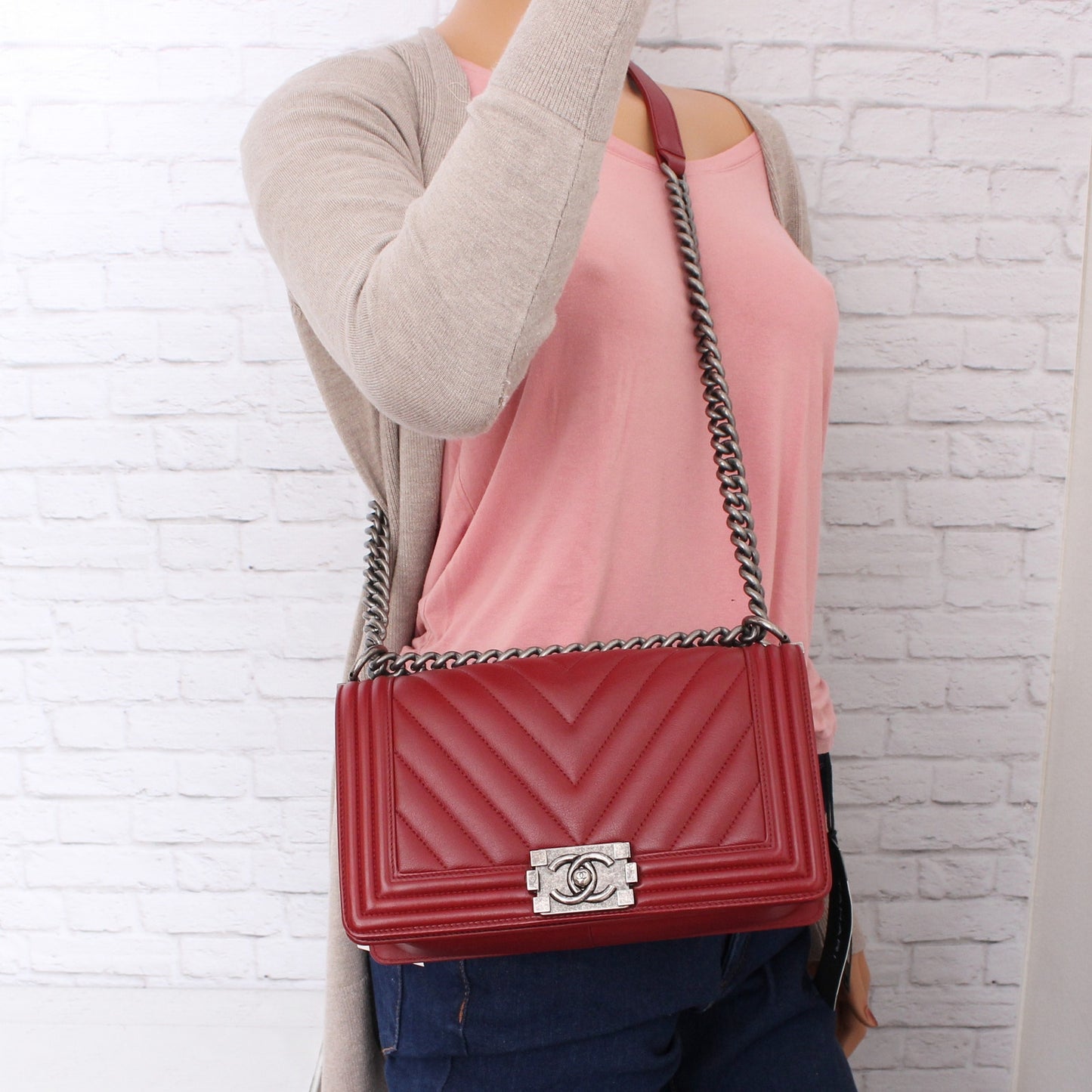 Chanel Boy Bag V Stitch Red Calfskin Leather Shoulder Bag Handbag Purse A4736