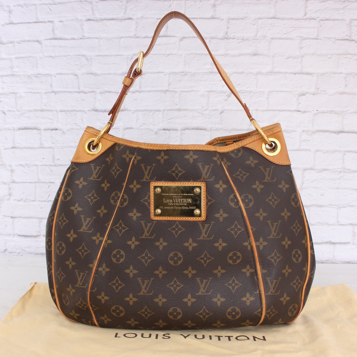 Louis Vuitton Galliera PM Monogram Shoulder Bag