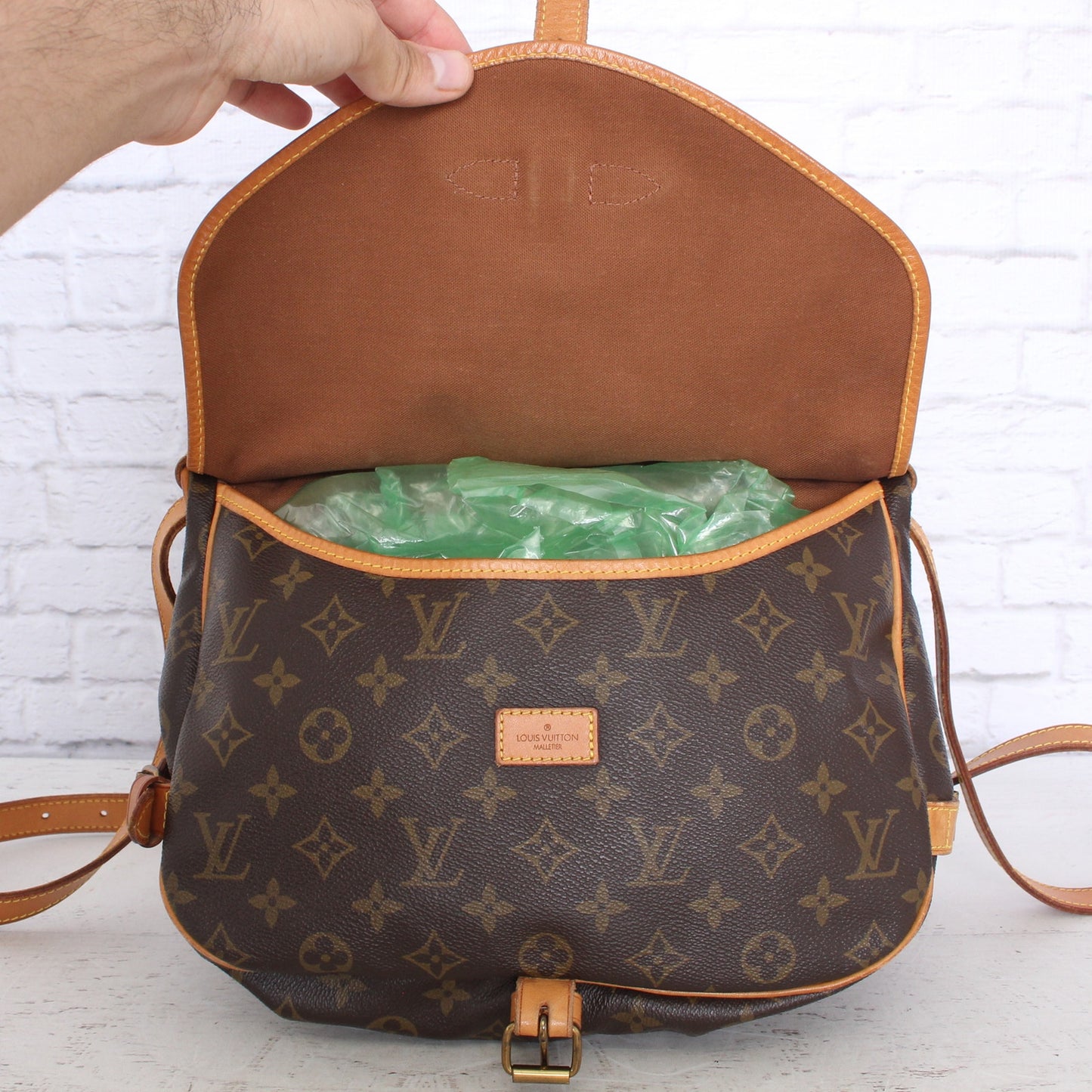 Louis Vuitton Saumur 30 Monogram Crossbody