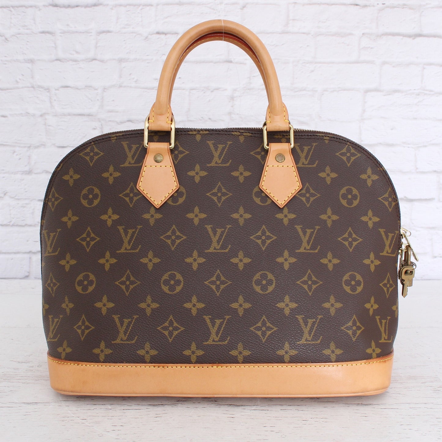 Louis Vuitton Alma MM Monogram Satchel Brown Leather Handbag Zip Bag