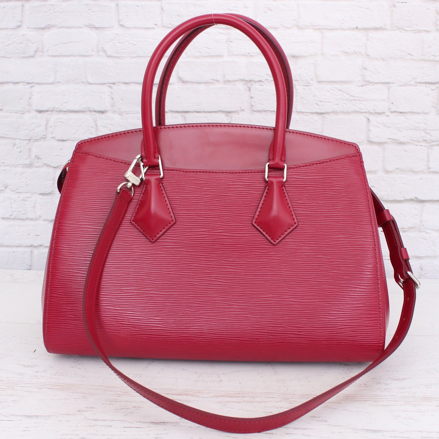 Louis Vuitton Soufflot MM Purple Epi Shoulder and Satchel Purse Leather A3628