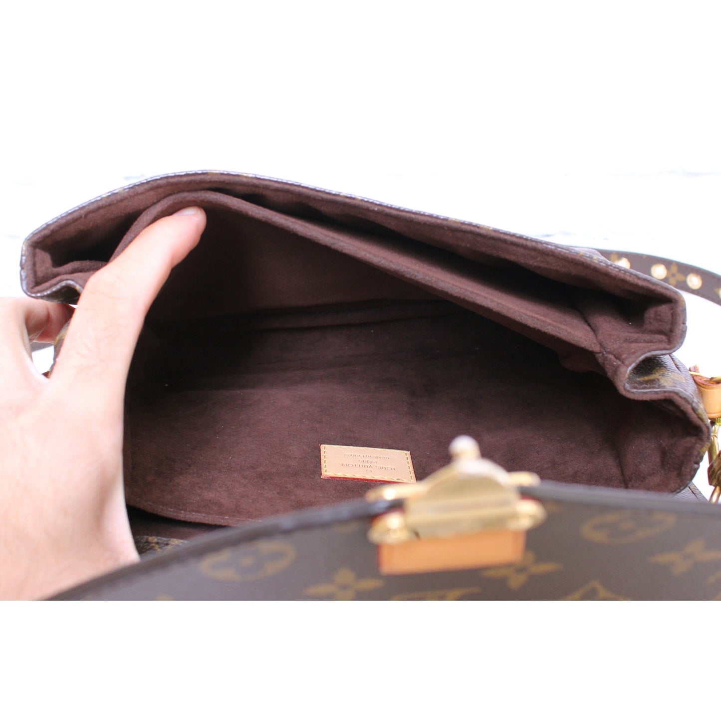 Louis Vuitton Pochette Metis Monogram Crossbody Shoulder Purse Handbag A5125