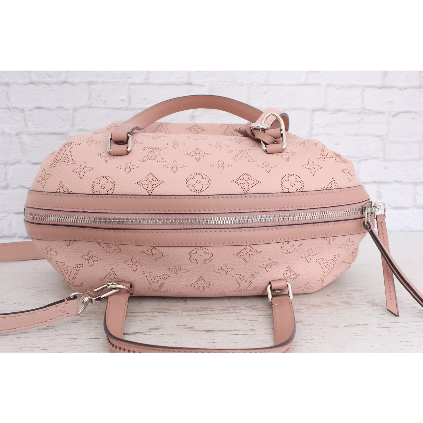 Louis Vuitton Asteria Pink Mahina Shoulder/Crossbody Bag